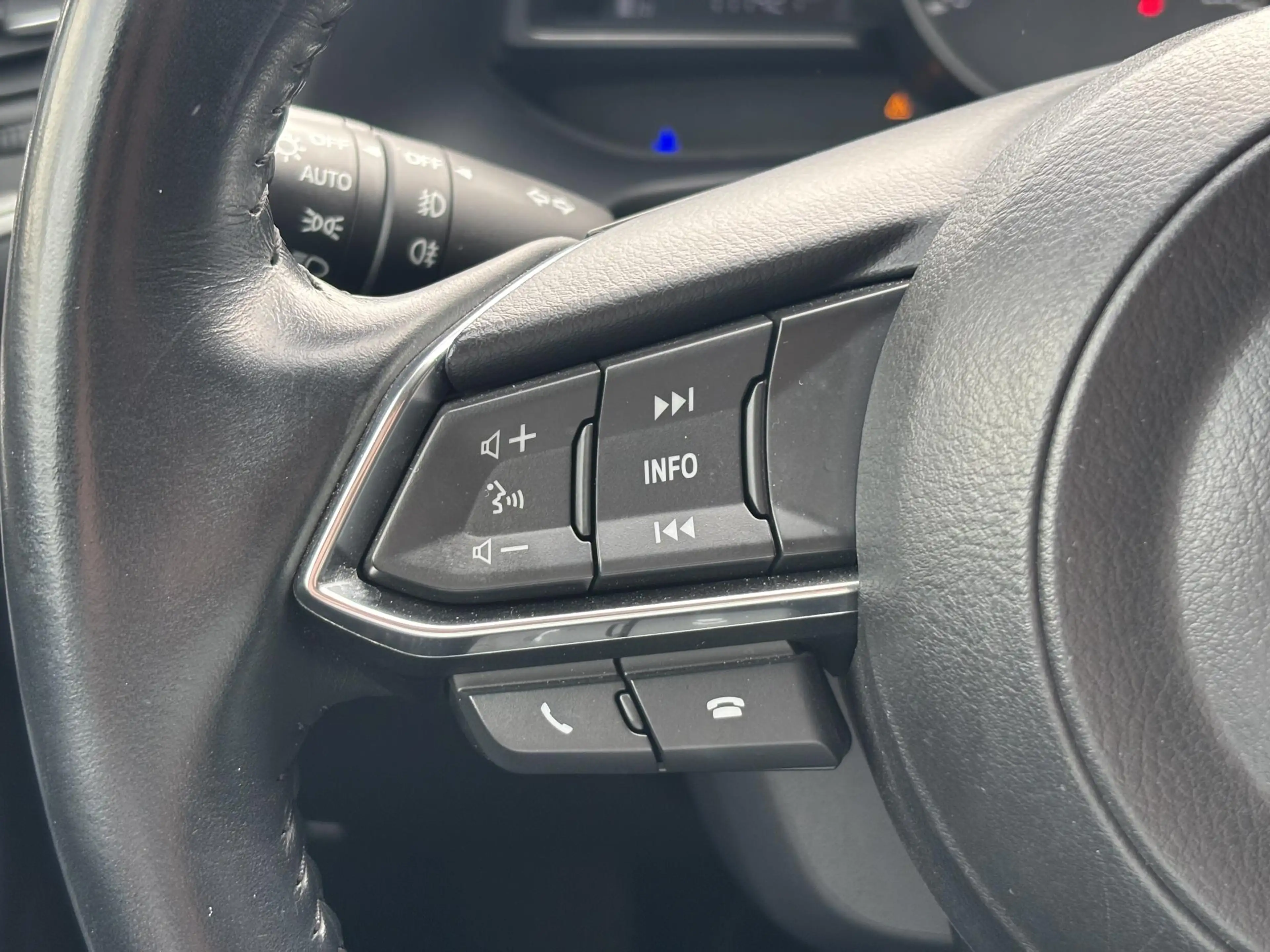 Mazda 3 2.0 SkyActiv-G 120 TS Automaat, Trekhaak, Navi, De — photo 15