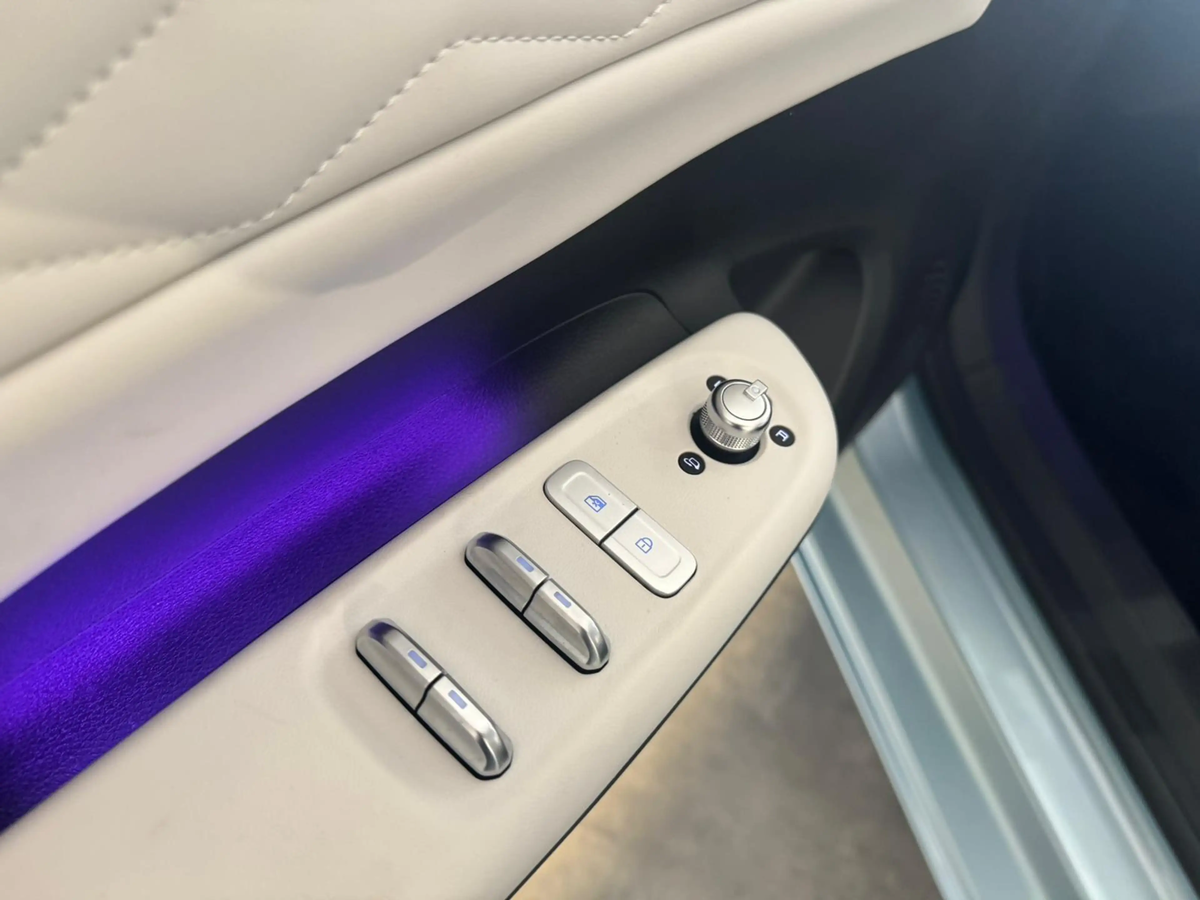 Dongfeng Box 42,3 Premium Edition MOMENTEEL ACTIE: €1.500 INRUI — photo 7