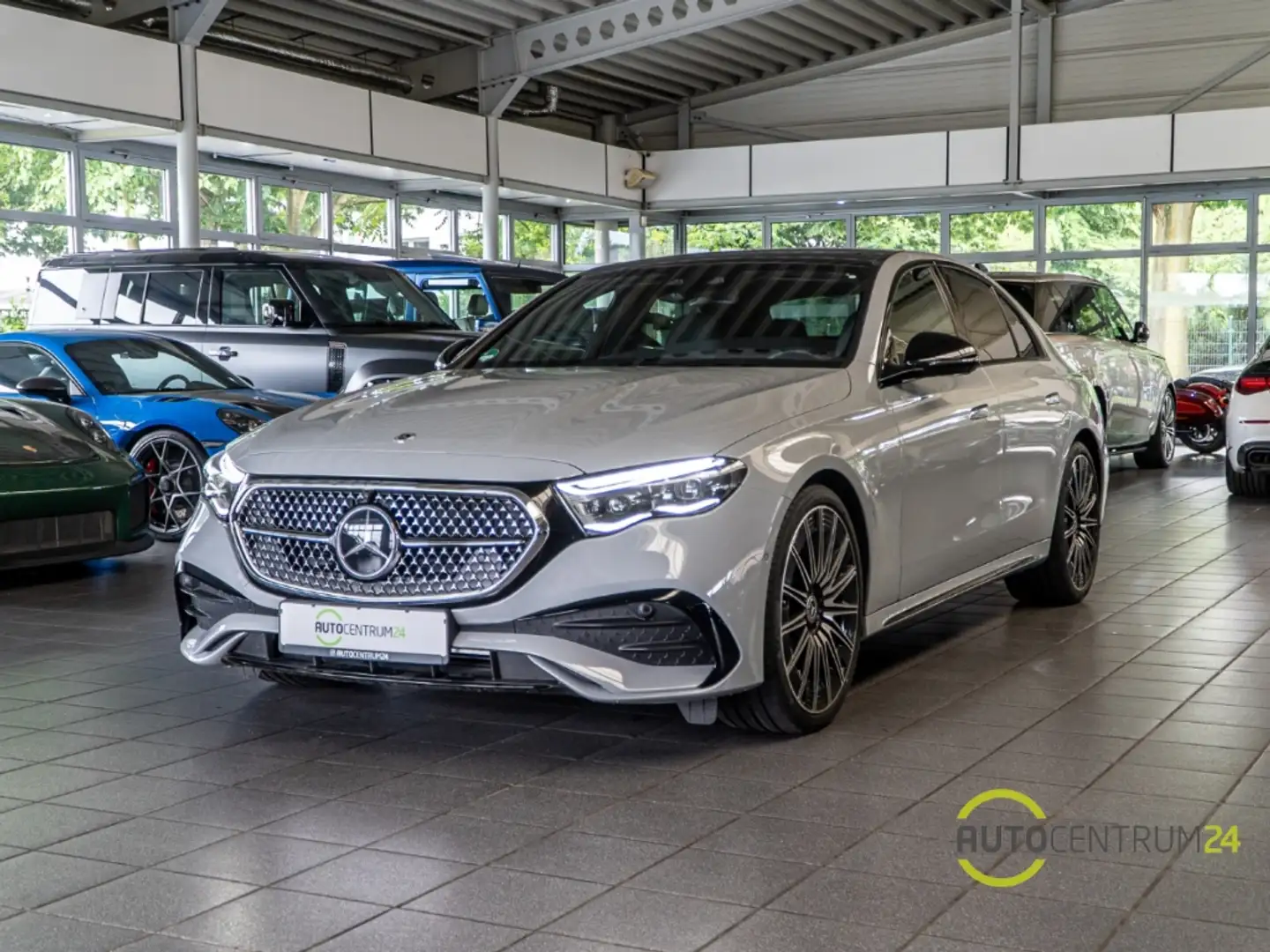 Mercedes-Benz E 450 d 4Matic AMG Premium+ Pano HUD Soft AHK Grau - 2