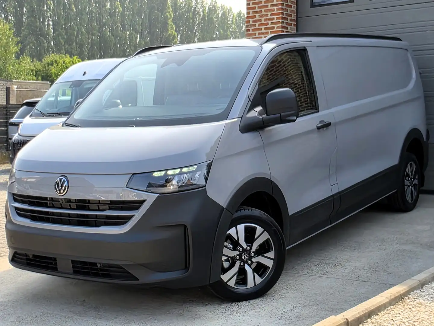 Volkswagen T7 Transporter PanAmericana 39.990EX - NIEUW 0KM - FULL OPTION Gris - 1