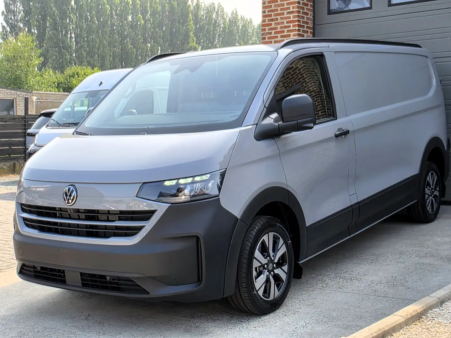 Volkswagen T7 Transporter PanAmericana 39.990EX - NIEUW 0KM - FULL OPTION Gris - 2