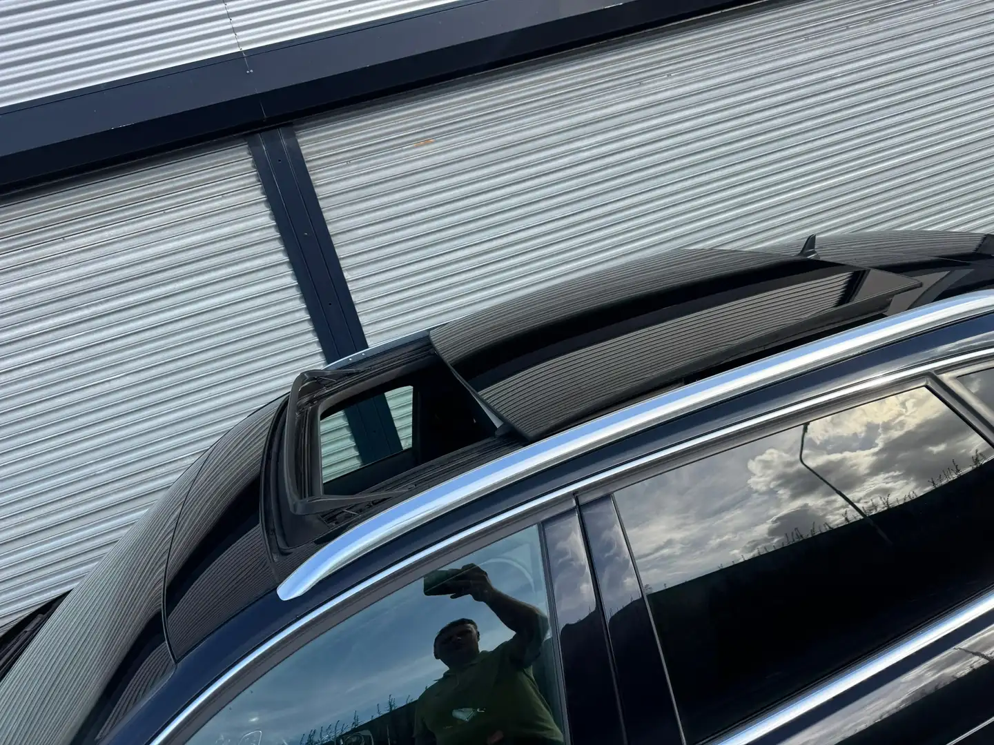 Audi A3 Sportback 1.4 e-tron PHEV Ambition Pro Line plus Zwart - 2