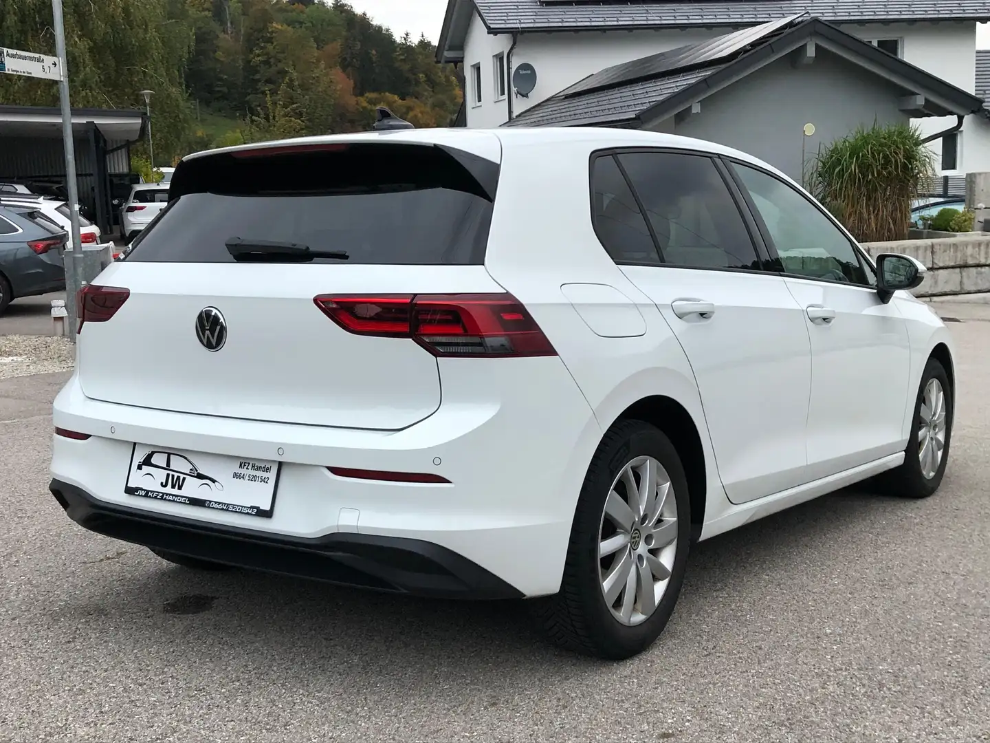Volkswagen Golf 8, 1.Besitz,*Garantie*,Pickerl Neu,FINANZ.MÖGL. Blanc - 2