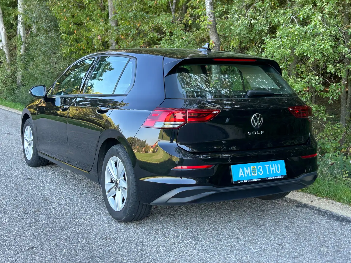 Volkswagen Golf 8, 1.Besitz, *3 Jahre Garantie möglich* Schwarz - 2