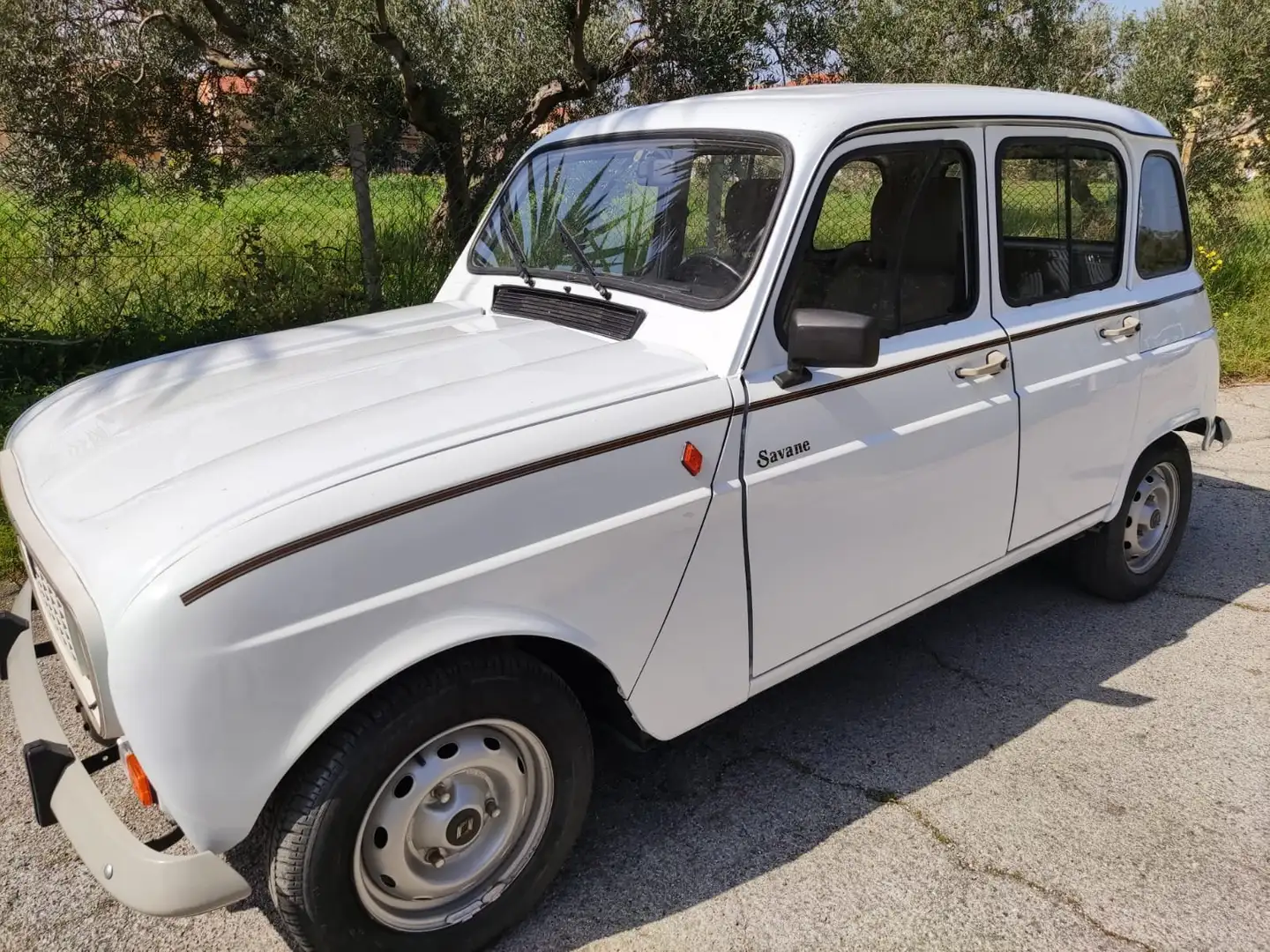 Renault R 4 White - 1