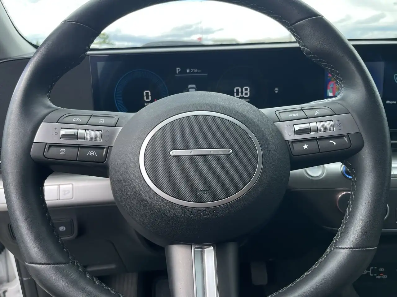 Hyundai KONA снимка Hyundai KONA