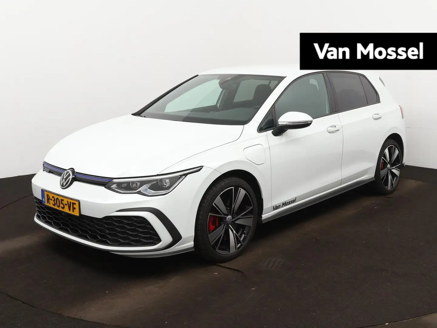 Volkswagen Golf GTE 1.4 eHybrid 245pk DSG | Navigatie | Sfeerverlichti Blanc - 1