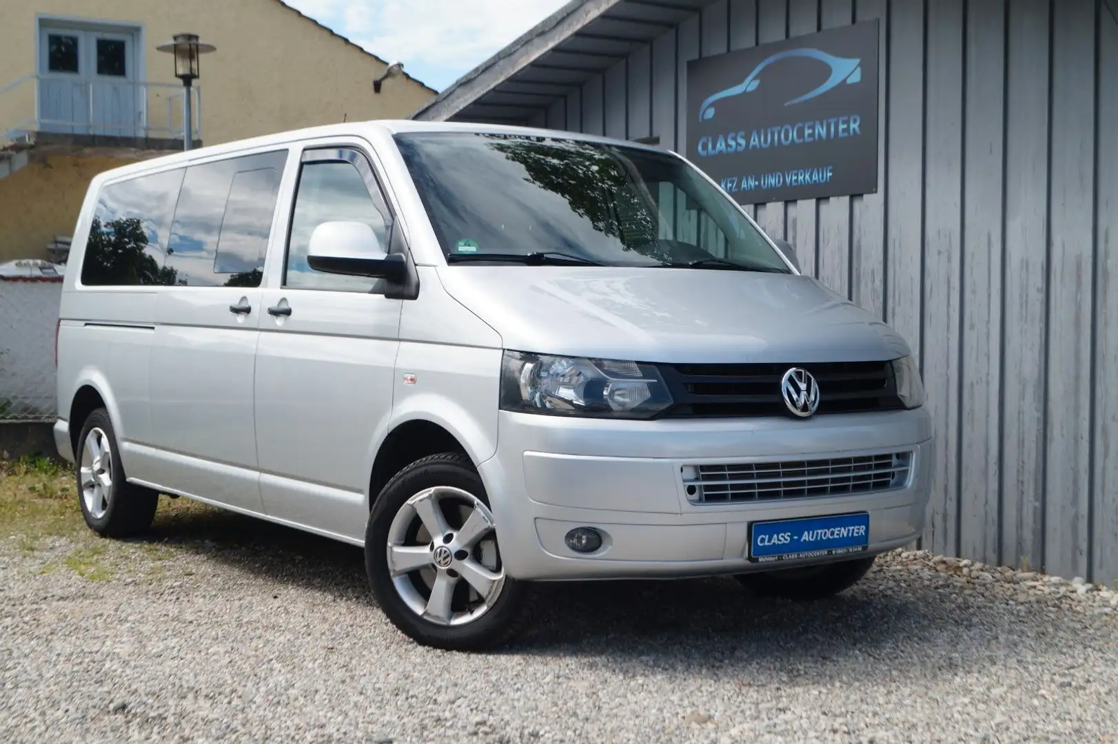 Volkswagen T5 Transporter 9-Sitzer lang 4Motion|TÜV 03/26| Plateado - 1