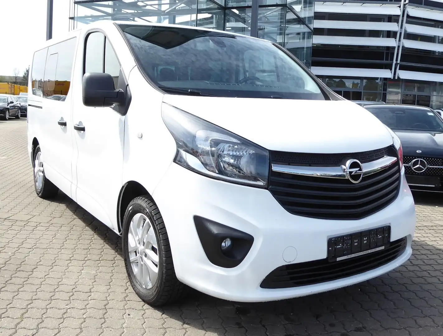 Opel Vivaro 1.6 CDTI BiTurbo Kombi L1H1 PDC 8-Sitzer Fehér - 1