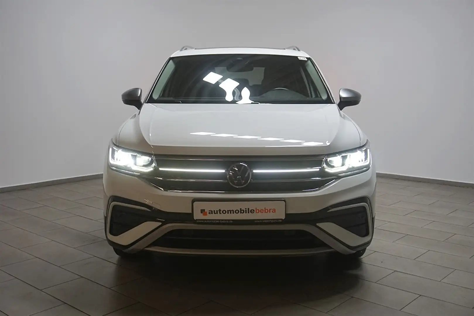 Volkswagen Tiguan Allspace 2.0TDI DSG Elega.4M 7-Sitze VOLL Blanc - 2