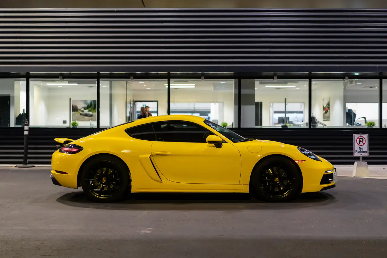 2025 Porsche 718 Cayman