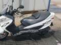 Suzuki Burgman 125 Vendo Suzuki Burgman 125 en color blanco. ITV en v - thumbnail 3