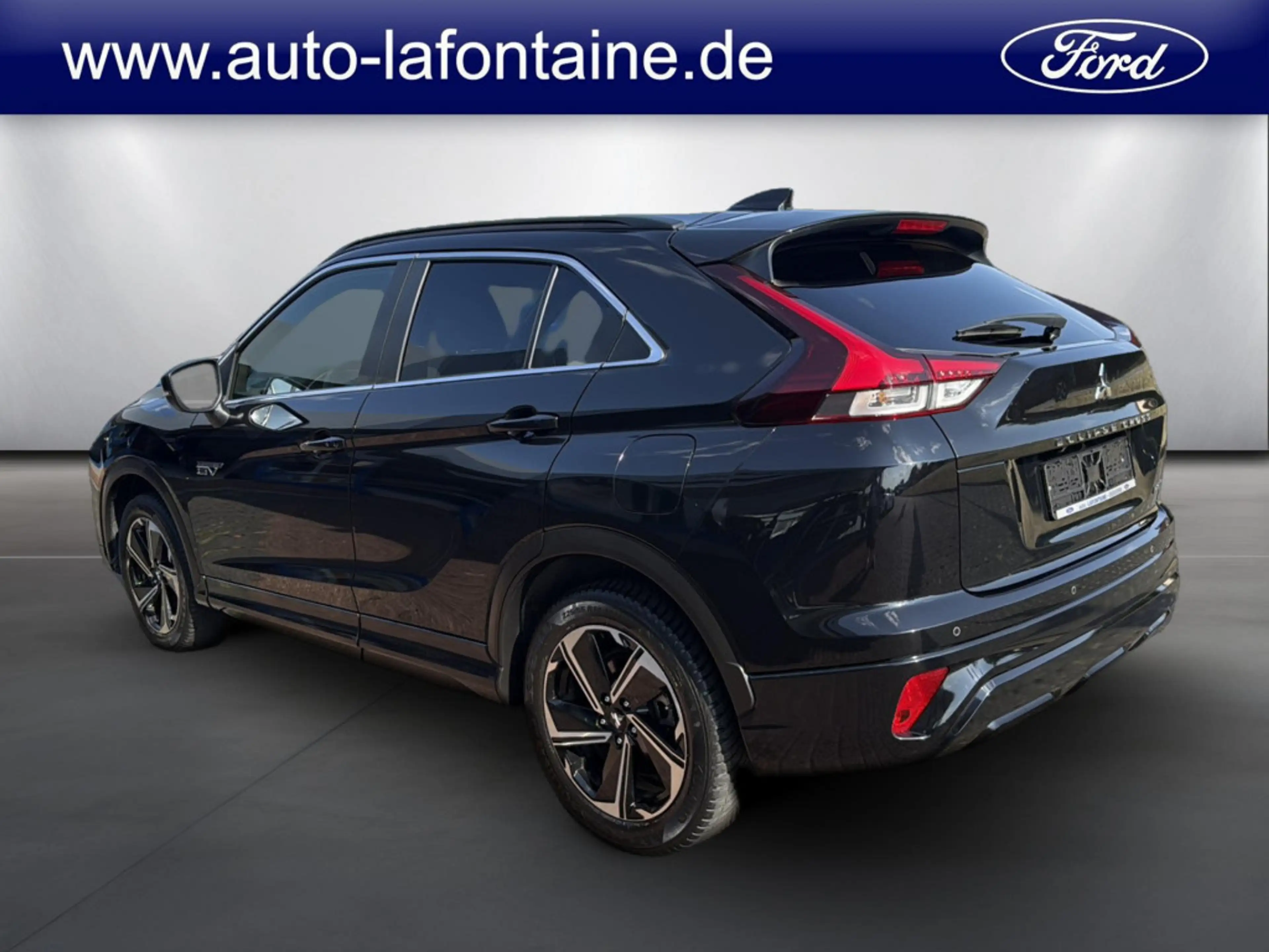 Mitsubishi Eclipse Cross 2.4 Top Hybrid 4WD STANDHZ LED — photo 2