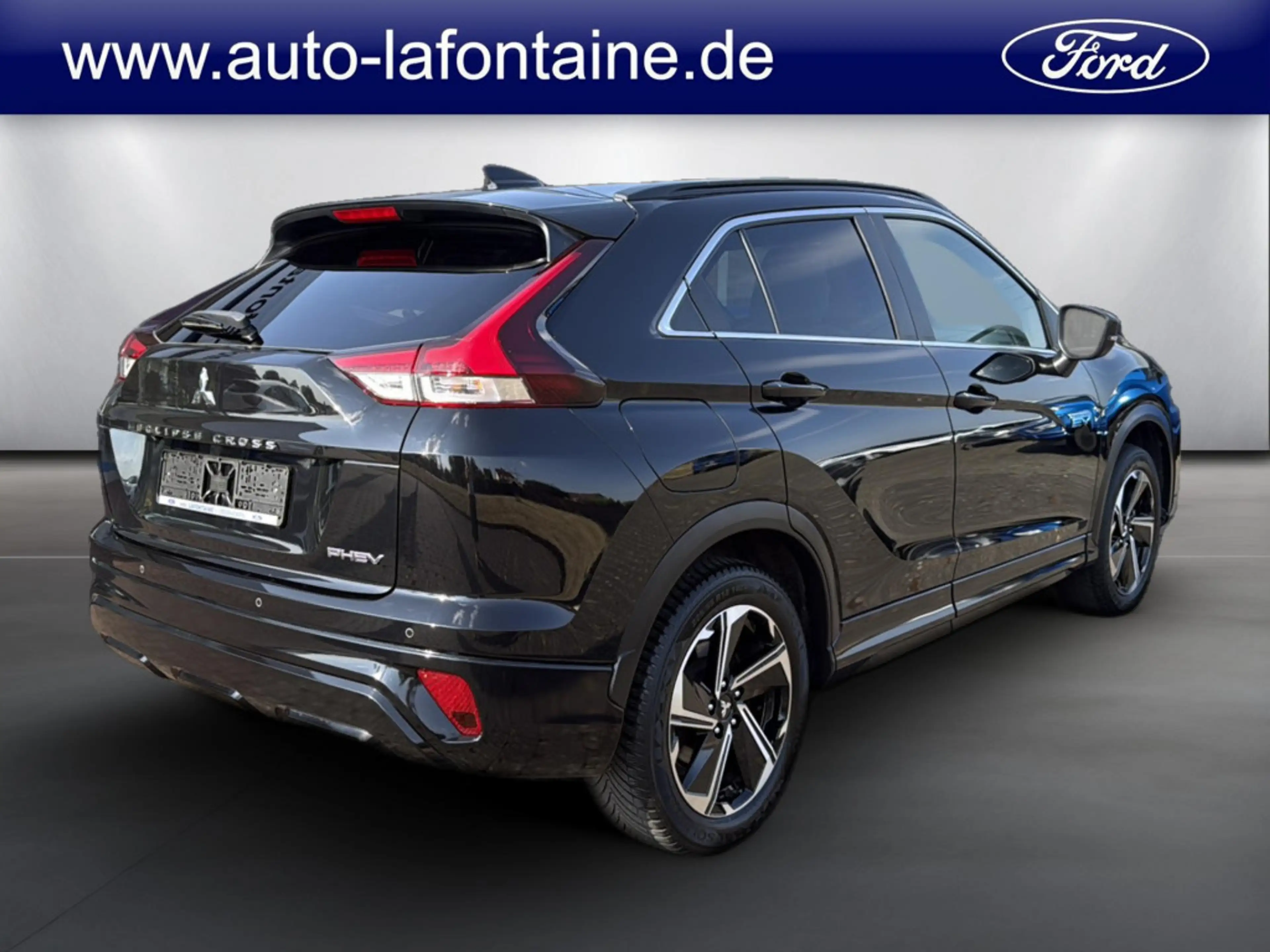 Mitsubishi Eclipse Cross 2.4 Top Hybrid 4WD STANDHZ LED — photo 5