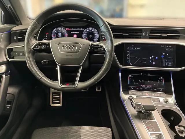 Audi A6 Avant view 8
