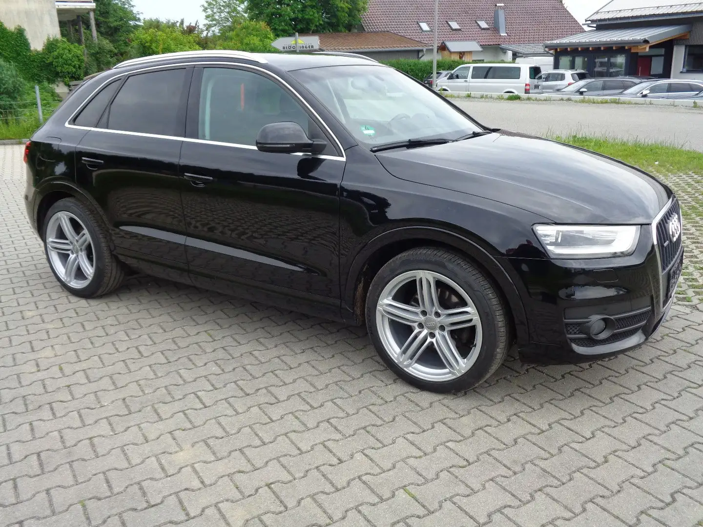 Audi Q3 2.0 TDI quattro Sport 1J.Geb-Garantie Negro - 1