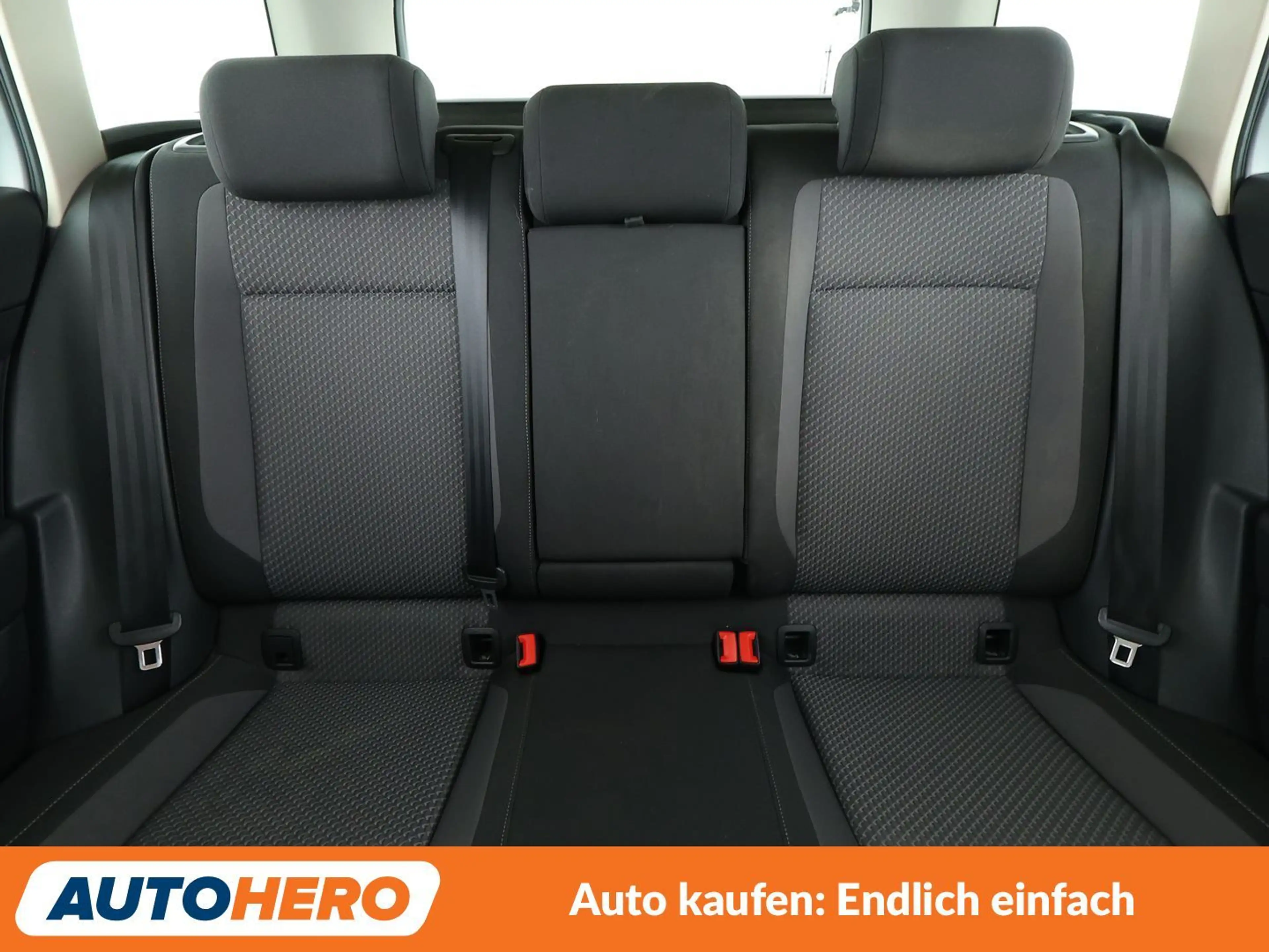 Volkswagen Passat 1.4 TSI Trendline BMT*NAVI*LED*TEMPO*PDC* — photo 15