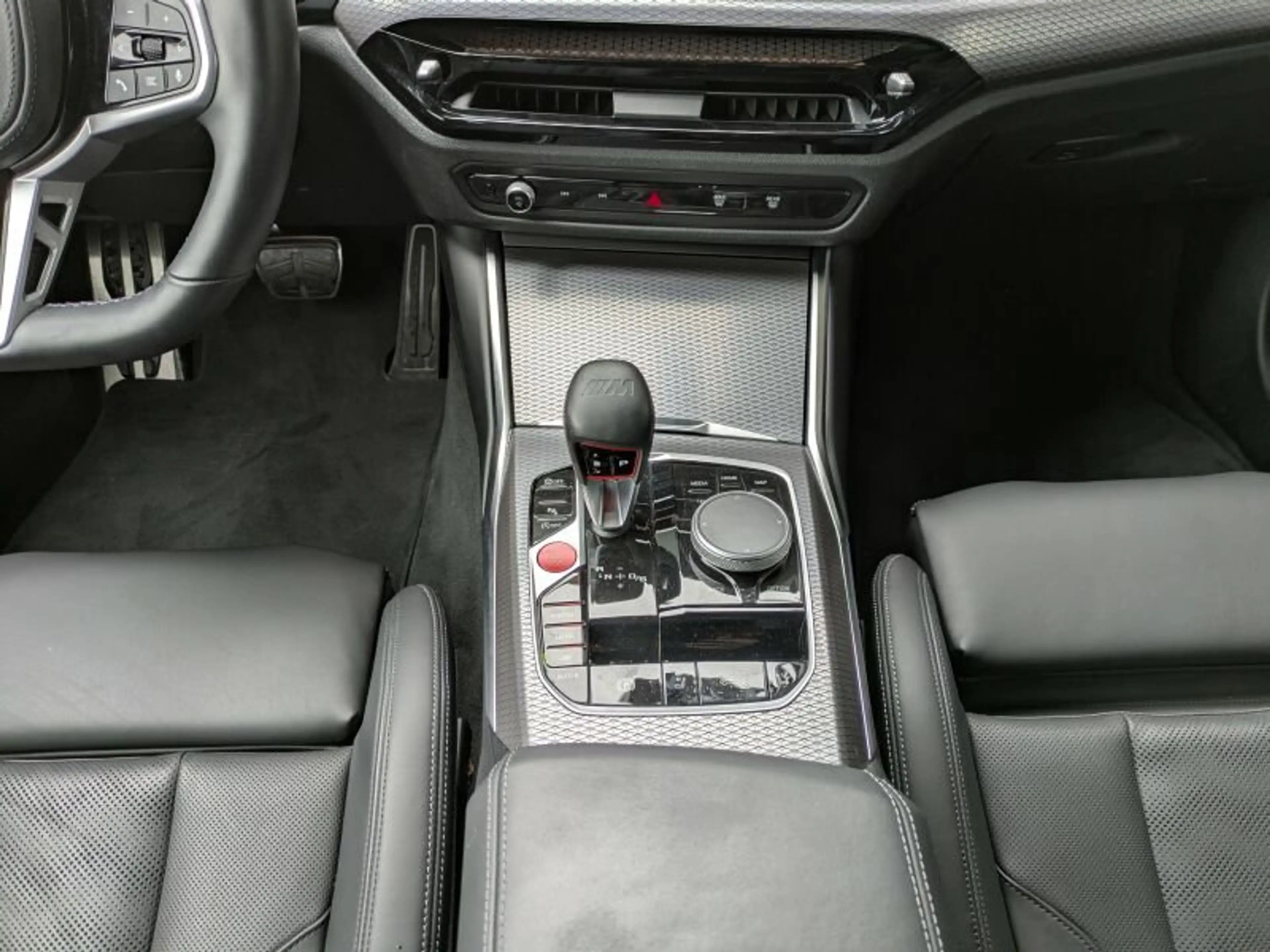 BMW M4 Competition Cabrio mit M xDrive Nackenwärmer — photo 10