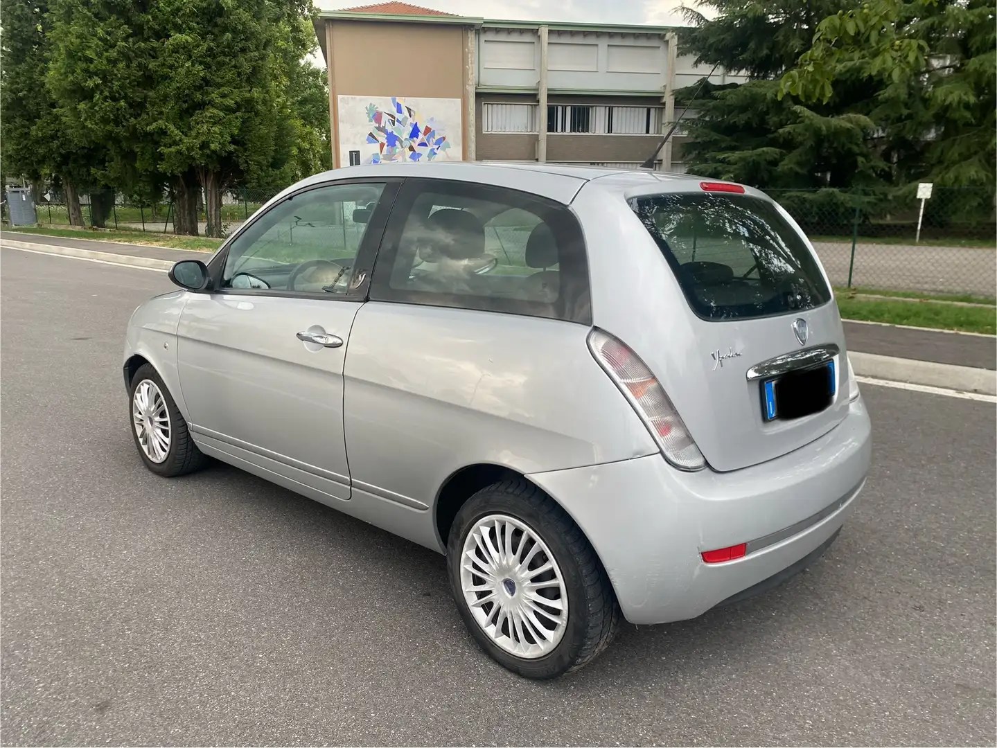 Lancia Ypsilon 1.2 8v Oro Plus - 1