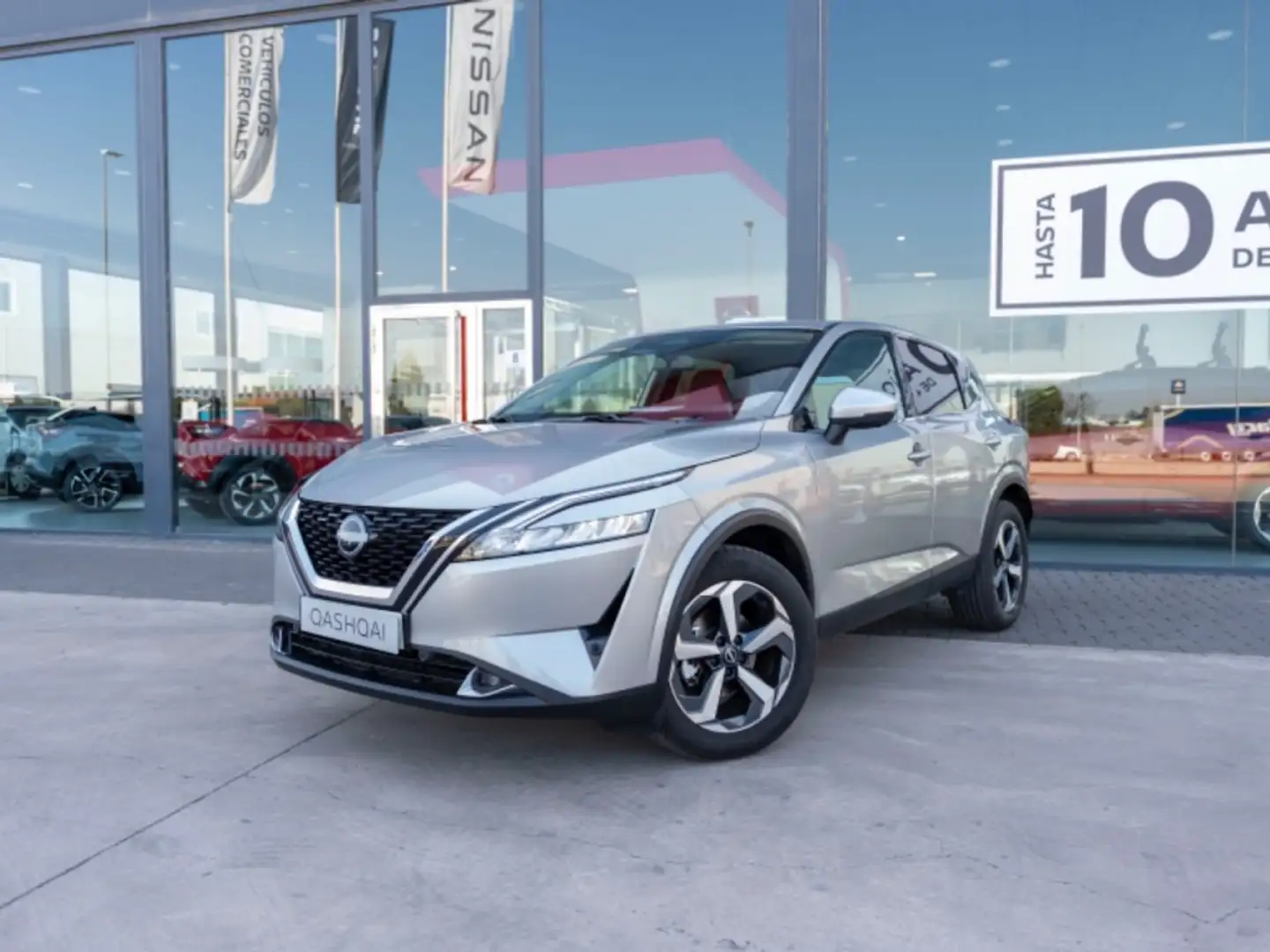 Nissan Qashqai 1.3 DIG-T mHEV 12V N-Connecta 4x2 103kW Zilver - 1