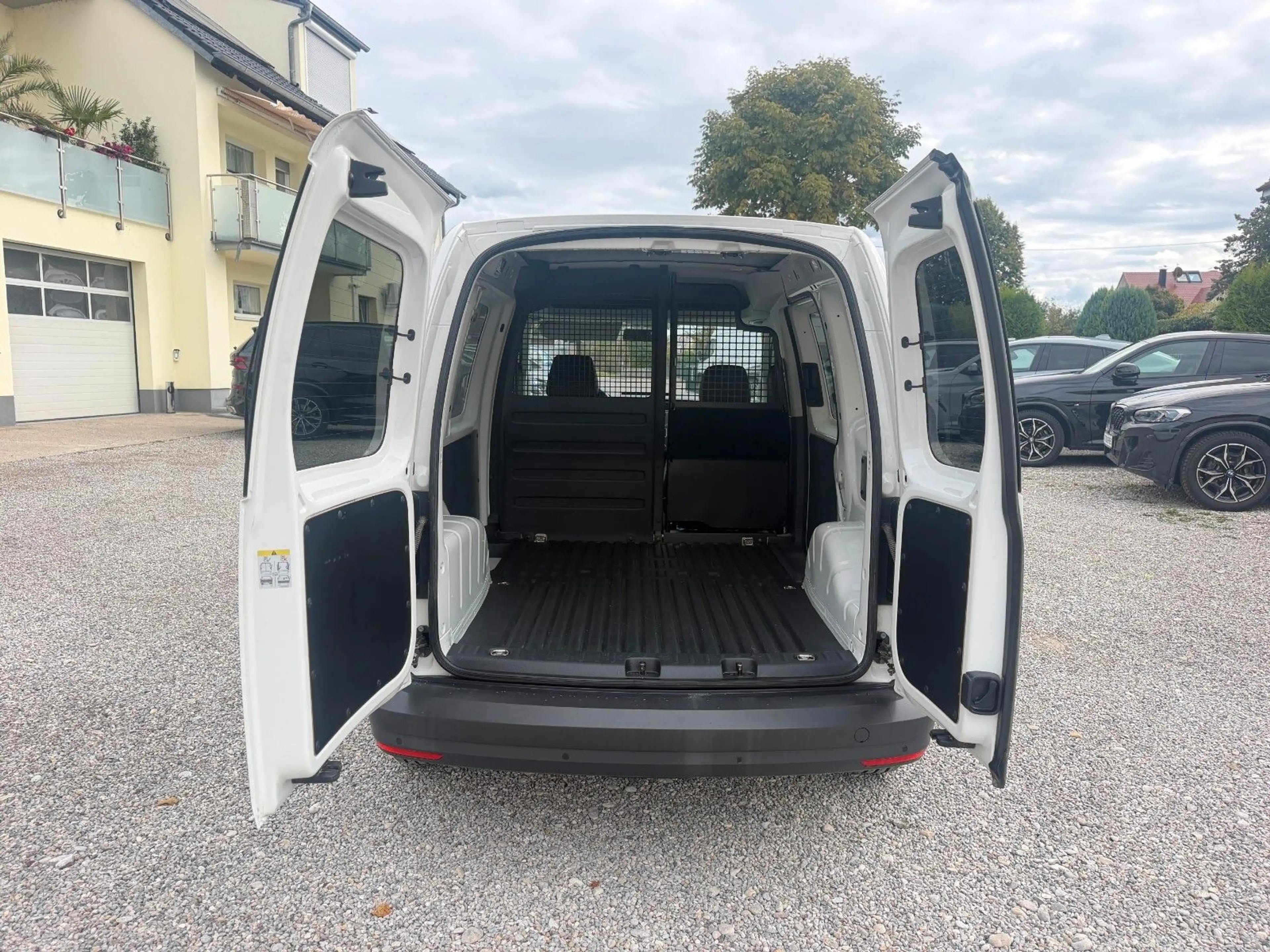 Volkswagen Caddy 1,2 TSI Nfz Kasten SHZ PDC Navi AppleCarPl — photo 8