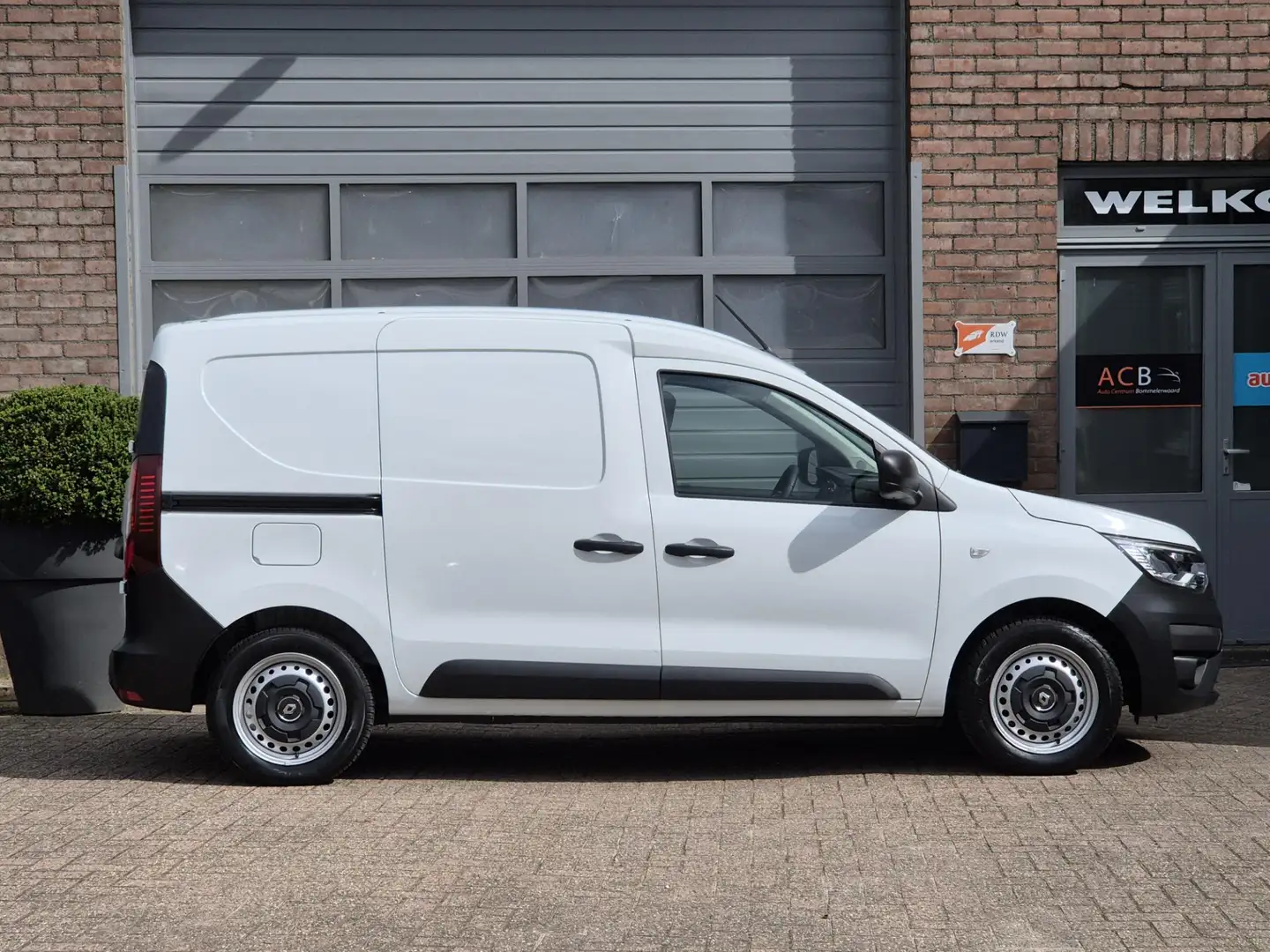 Renault Express 1.5 dCi 75 Comfort Navigatie, Parkeersensoren, Air White - 2