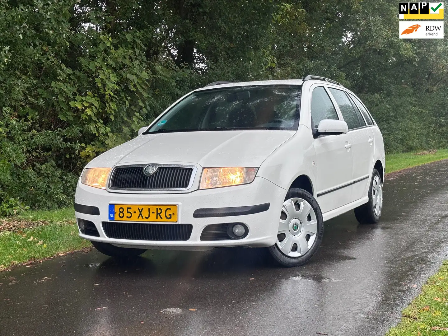 Skoda Fabia Combi 1.4-16V Spirit+ | Cruise + Airco Nu € 1.750, Weiß - 1