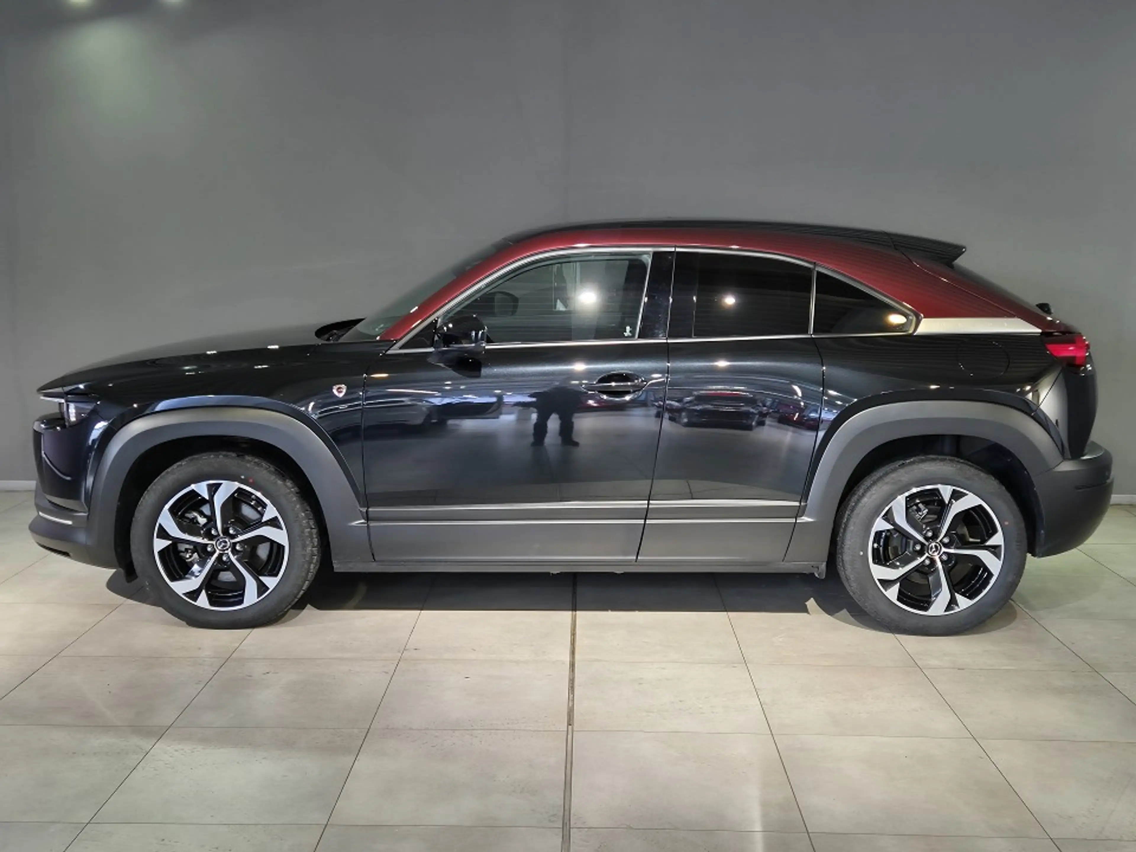 Mazda MX-30 R-EV Edition R/Glasdach/Bose/Matrix-LED/360 Grad C — photo 3