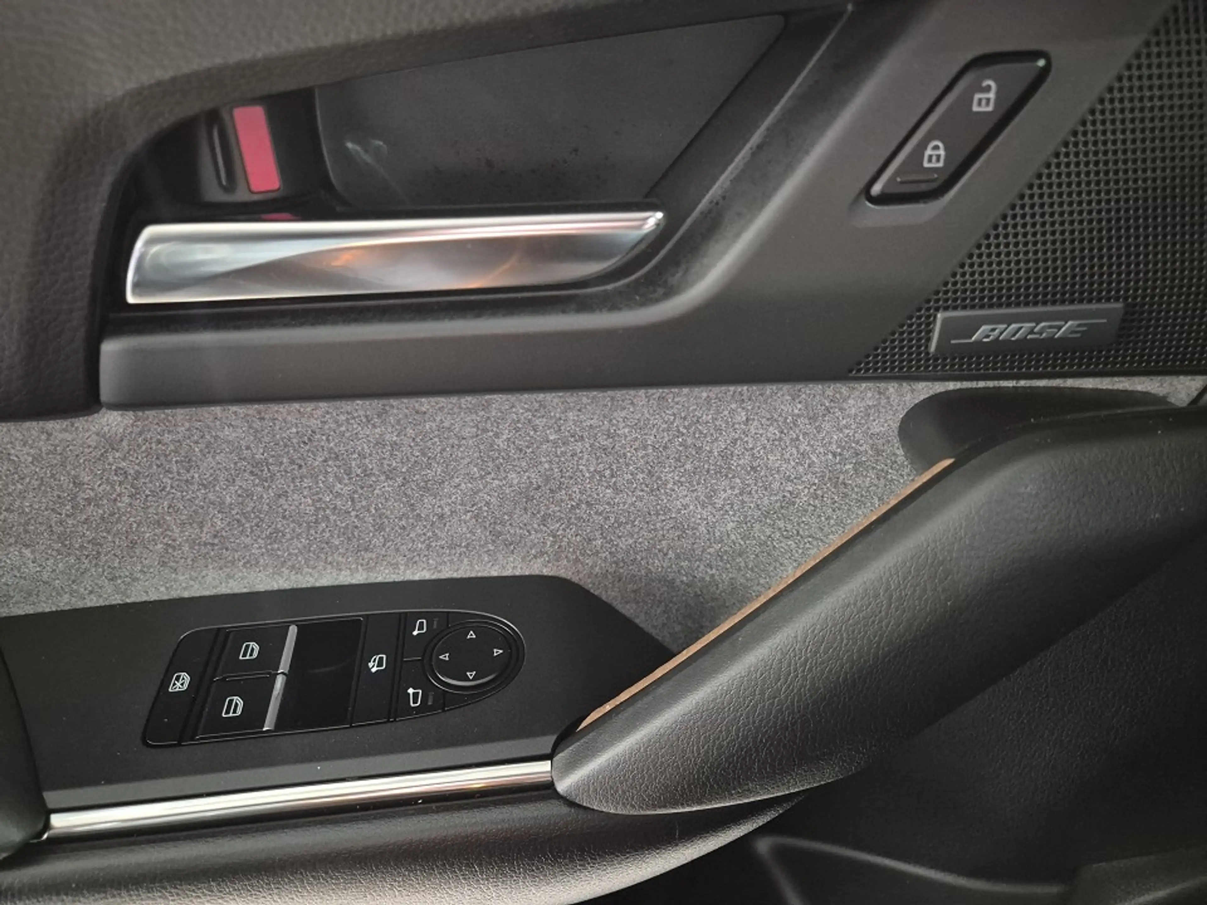 Mazda MX-30 R-EV Edition R/Glasdach/Bose/Matrix-LED/360 Grad C — photo 10