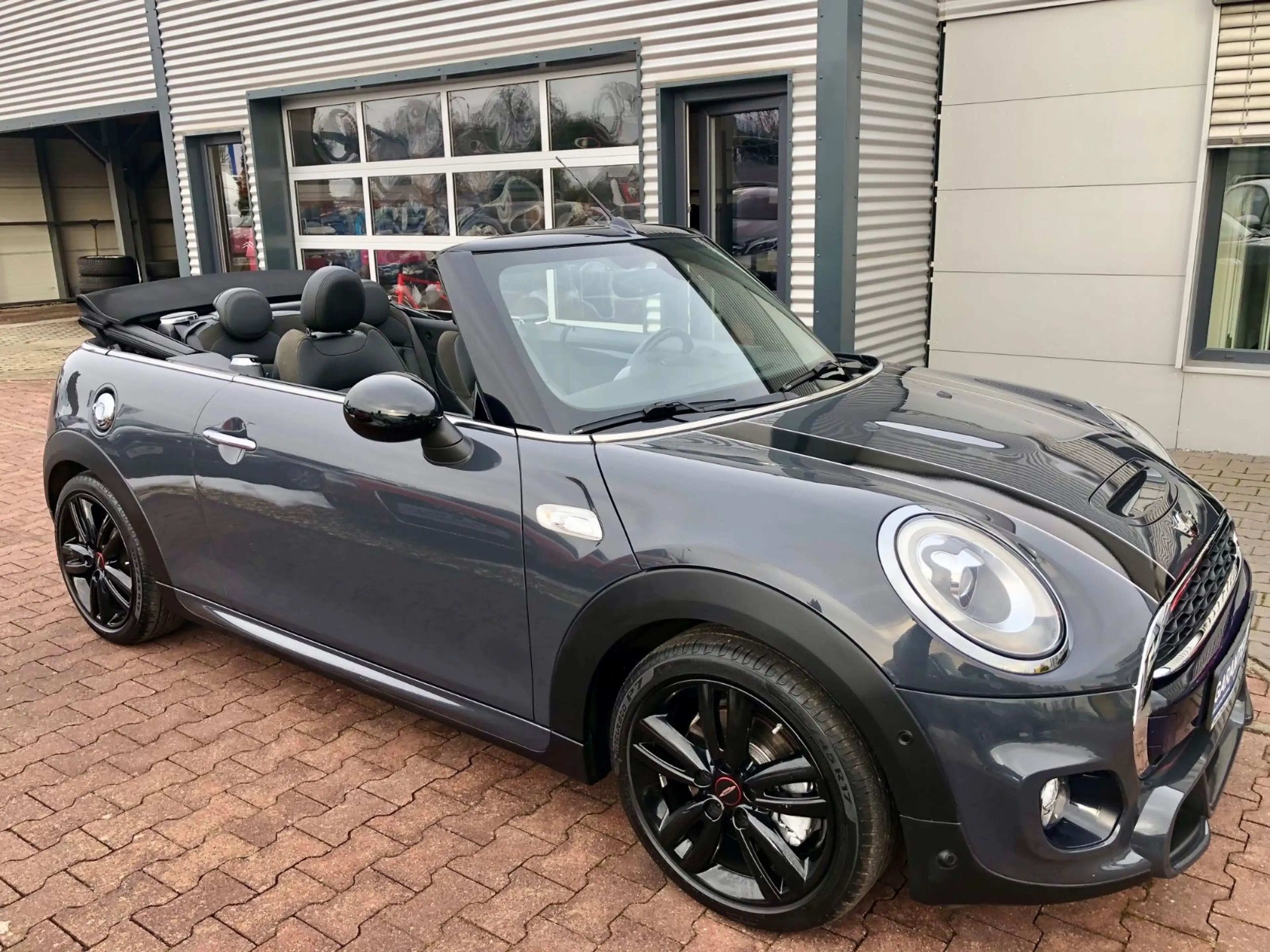 MINI Cooper S Cabrio /LED/Leder/ John Cooper Works — photo 2