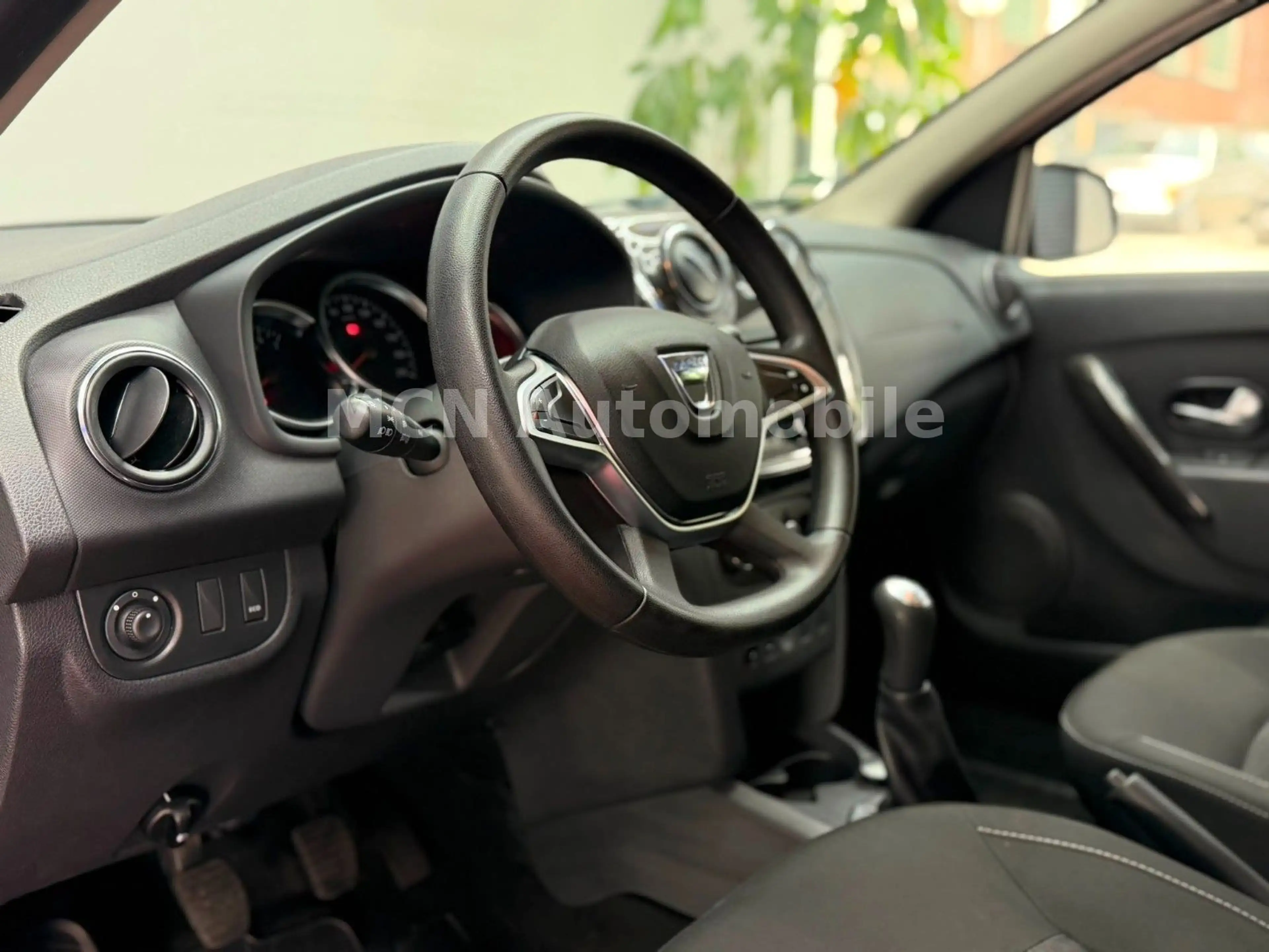 Dacia Logan MCV II Kombi Laureate SHZ/Klima/Temp — photo 11