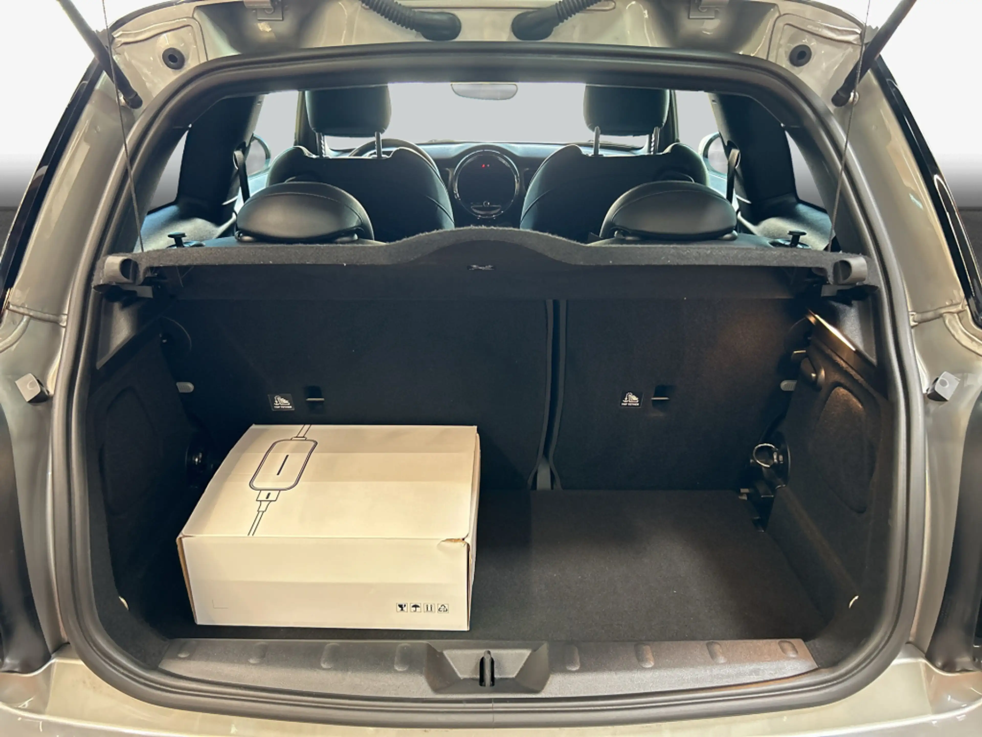 MINI Cooper SE Cooper SE Electric Trim LED Navi Rü-Kamera — photo 9