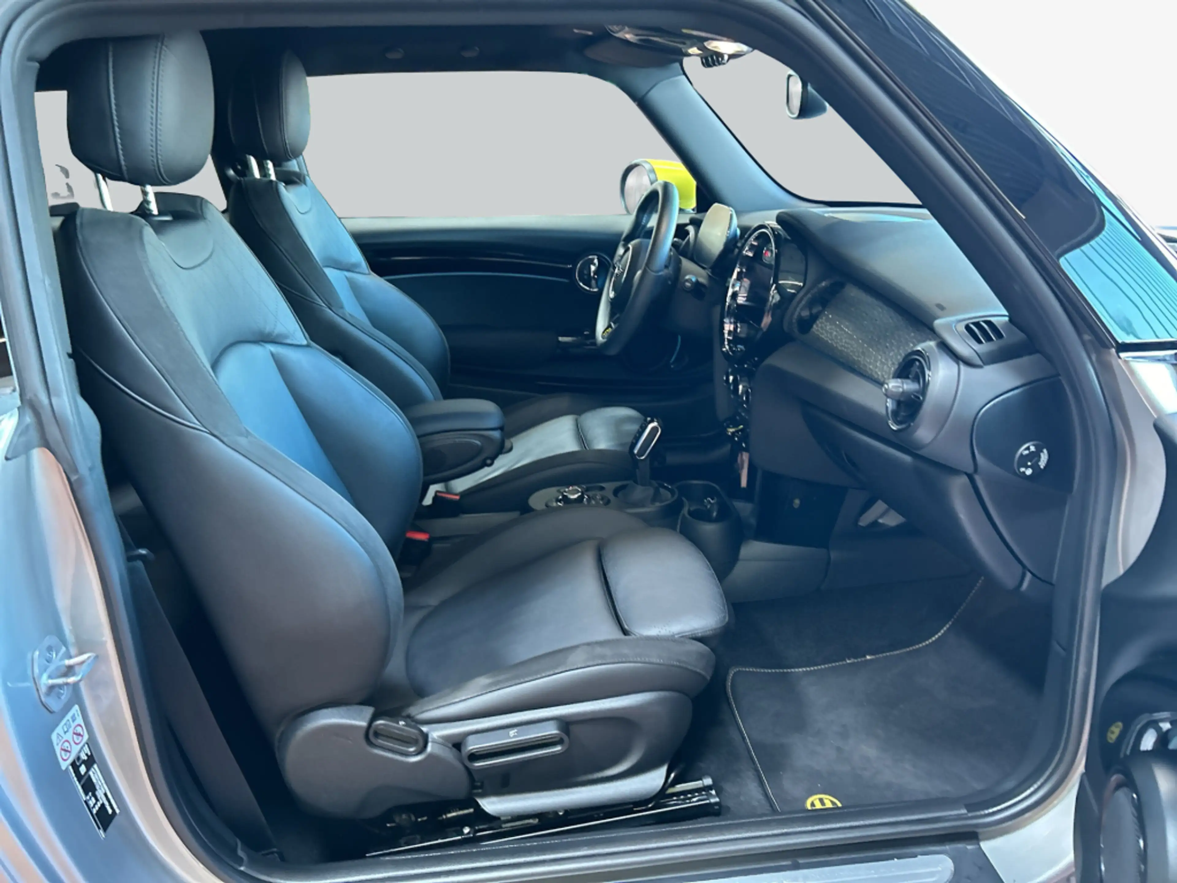 MINI Cooper SE Cooper SE Electric Trim LED Navi Rü-Kamera — photo 13