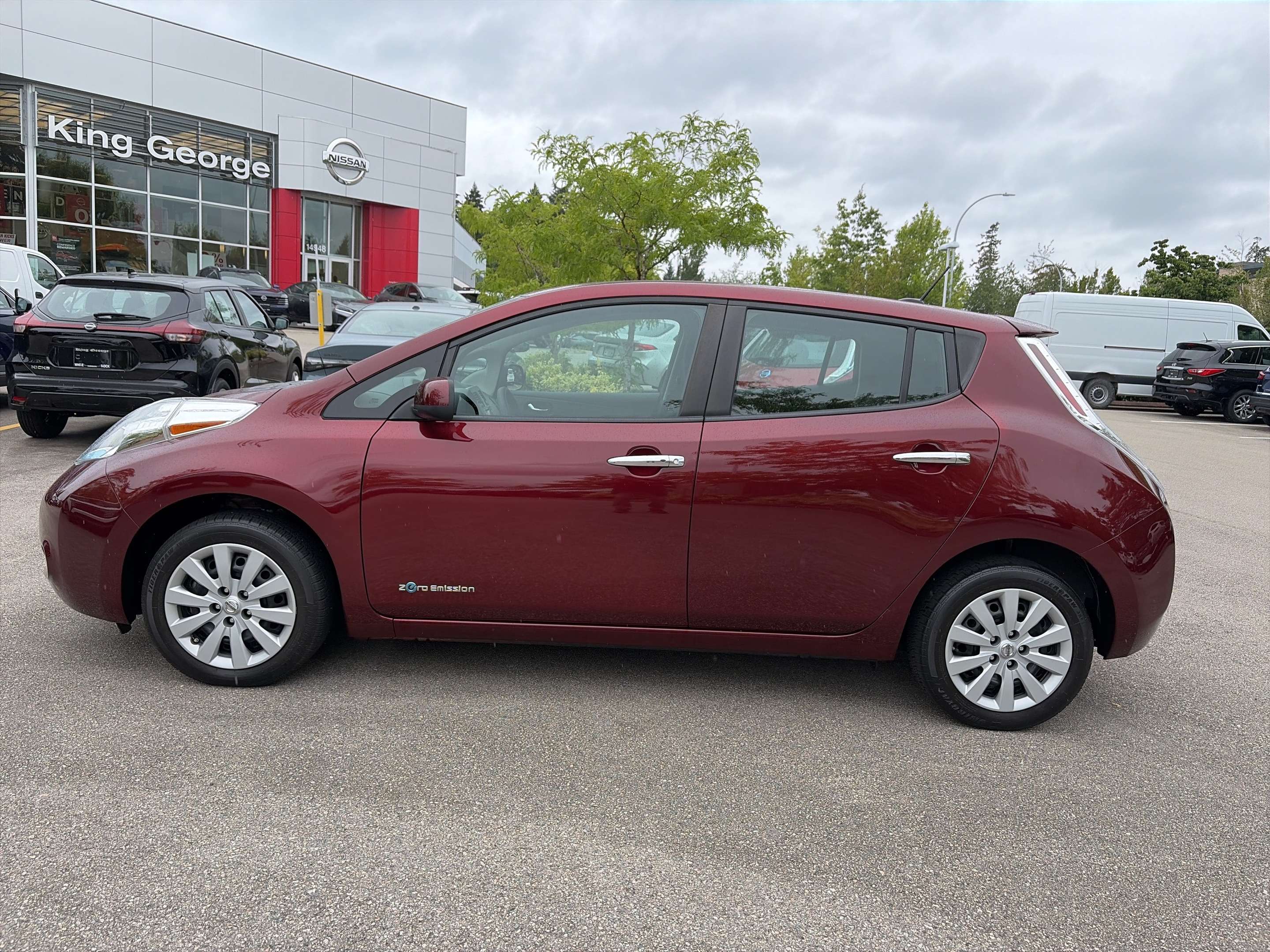 2016 Nissan Leaf Hatchback
