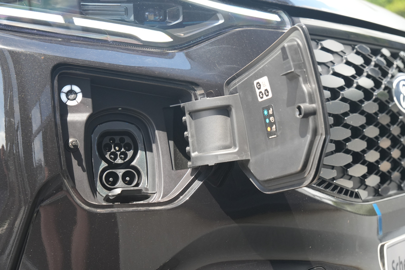 Ford Transit Custom E-Transit 340 L2H1 Sport 71 kWh 218pk - ACC - B&O — photo 45