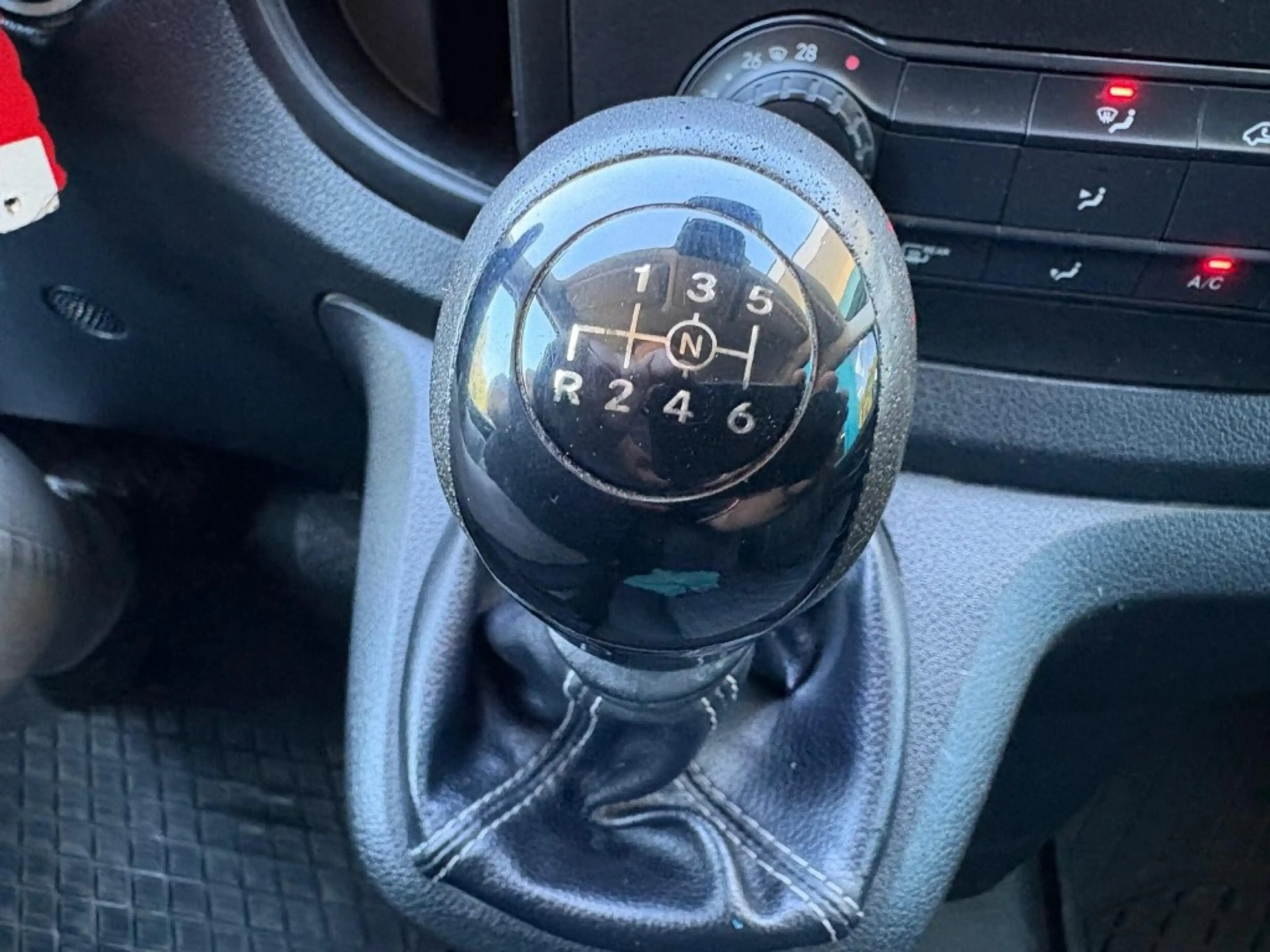 Mercedes-Benz Vito 114 CDI RWD EXTRALANG Airco, Cruise, TrHaak, XXL — photo 15