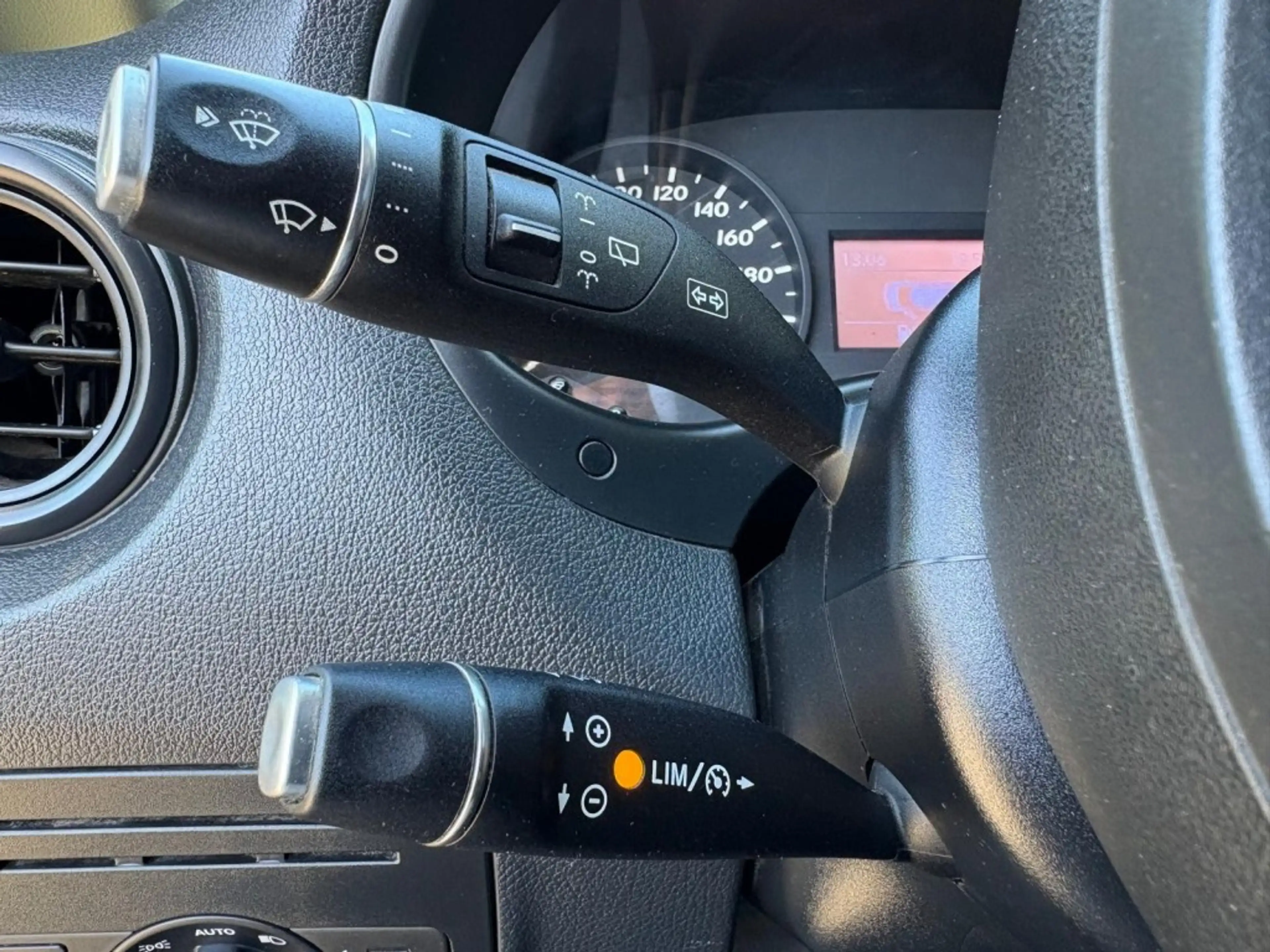 Mercedes-Benz Vito 114 CDI RWD EXTRALANG Airco, Cruise, TrHaak, XXL — photo 10
