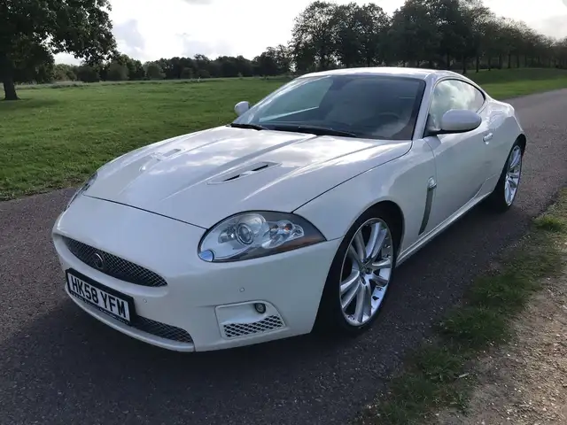 Jaguar XKR Coupé 4.2