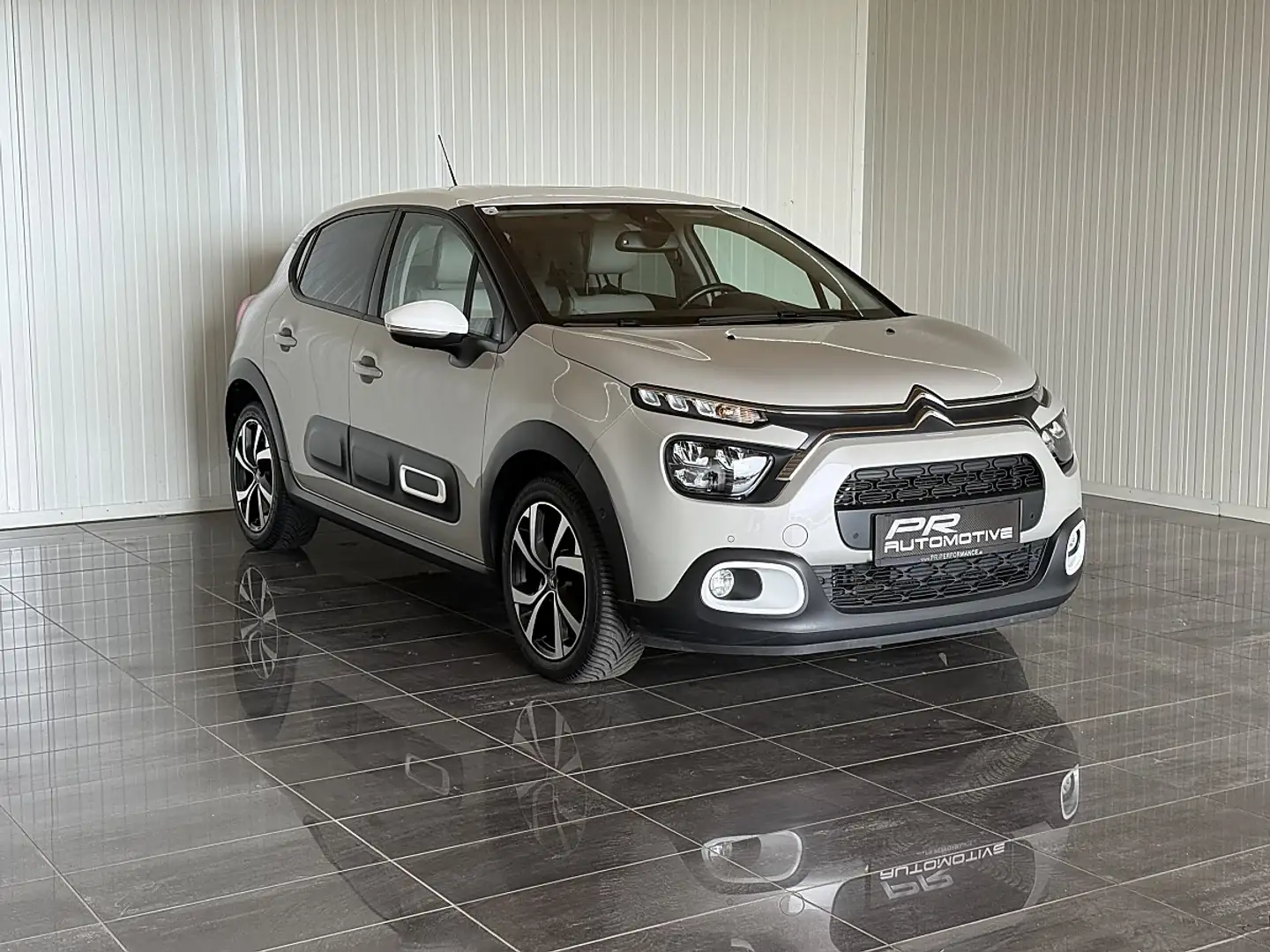 Citroen C3 BlueHDi 100 S&S 6-Gang-Manuell Shine*NUR 59.850km* Grau - 2