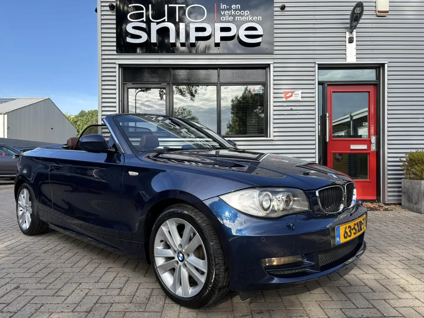 BMW 125 1-serie Cabrio 125i High Executive -6 CILINDER-AUT Blauw - 2