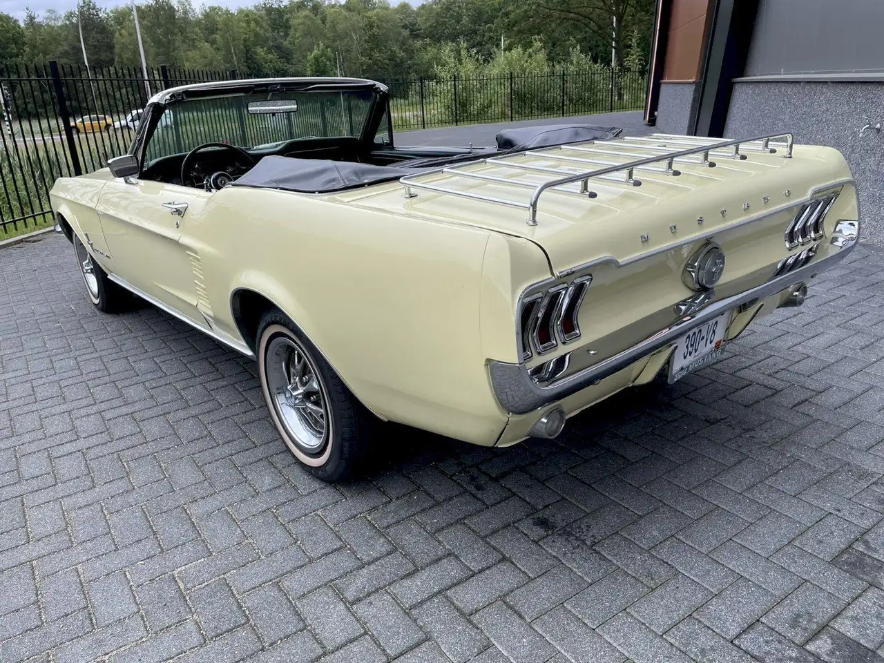 Ford Mustang Convertible s-code 390-320hp, foto 8