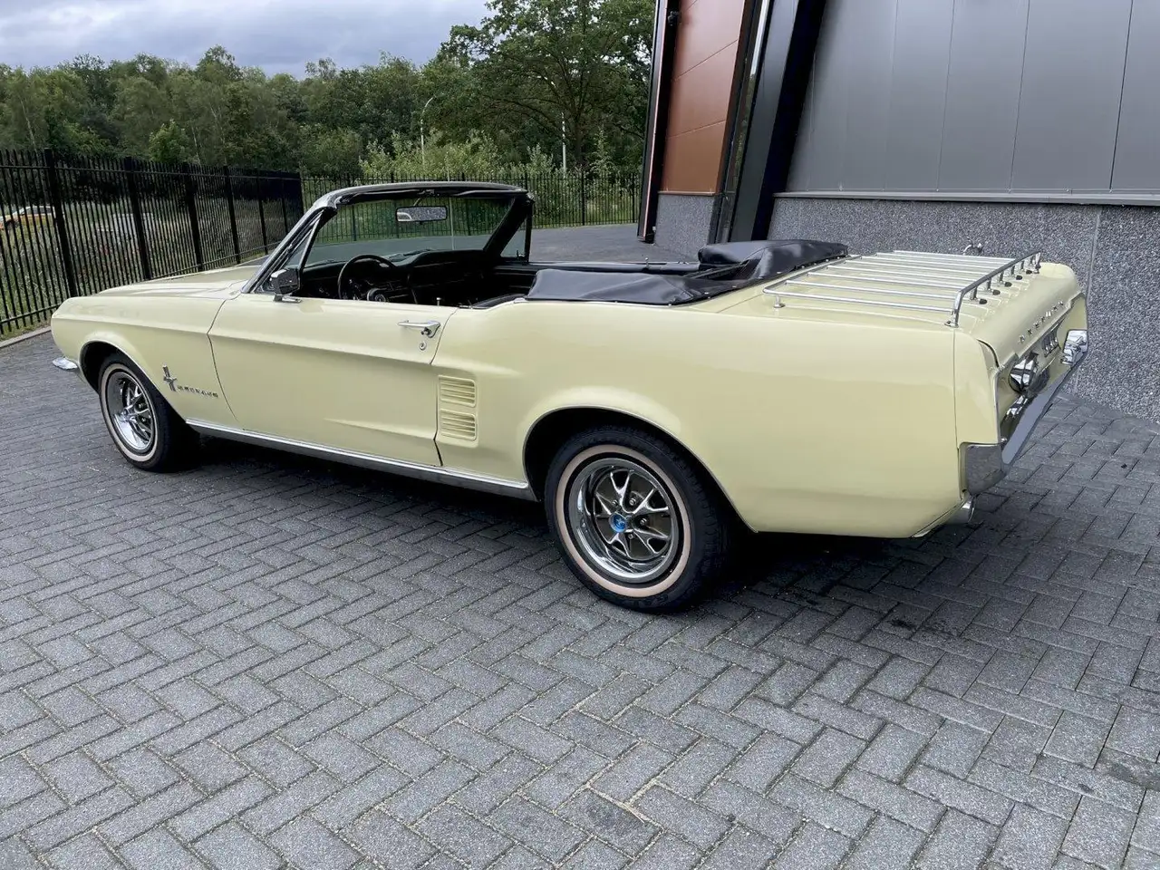 Ford Mustang Convertible s-code 390-320hp, foto 7