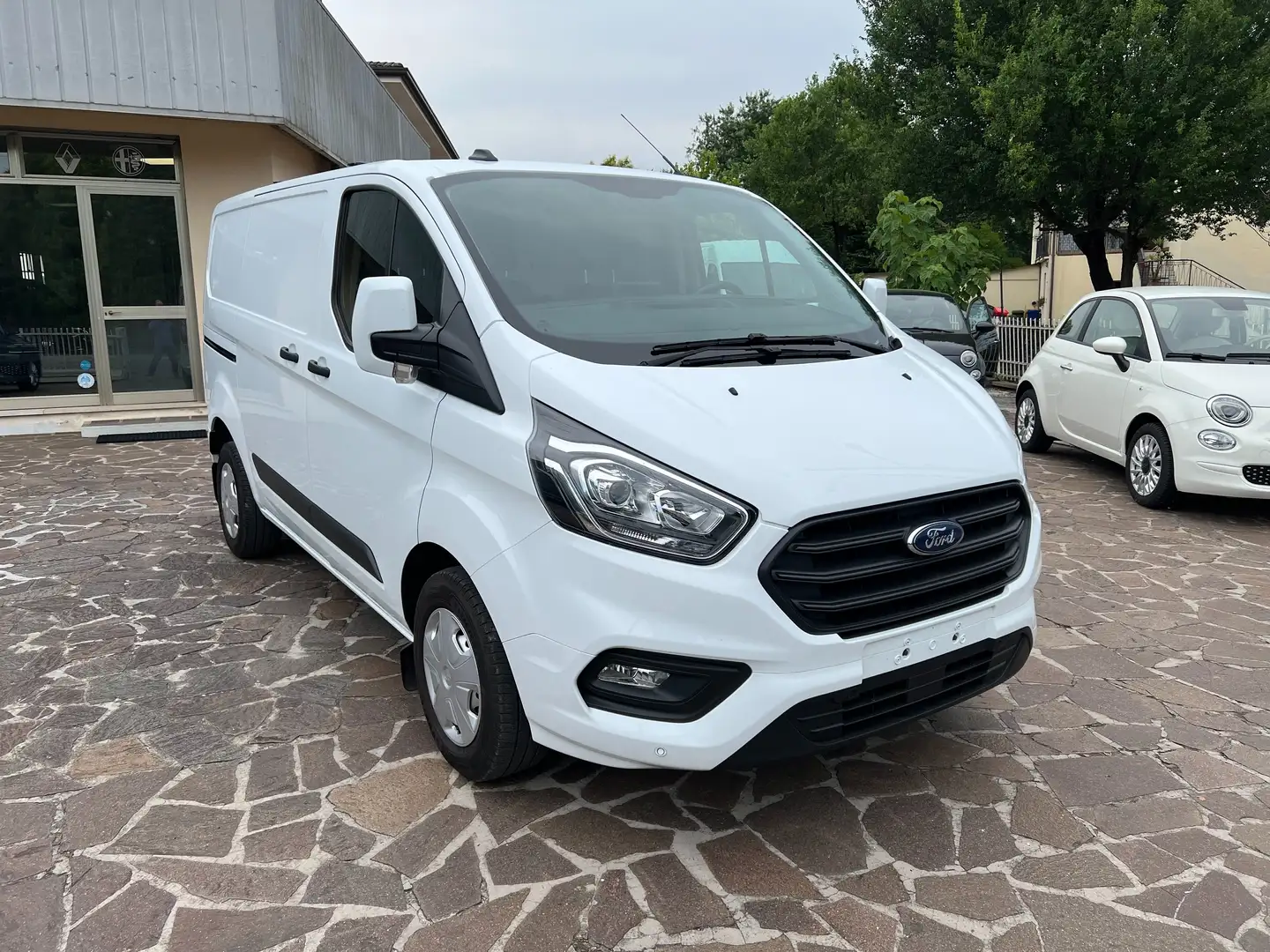 Ford Transit Custom TREND 2.0 TDCI 130 CV Bianco - 1