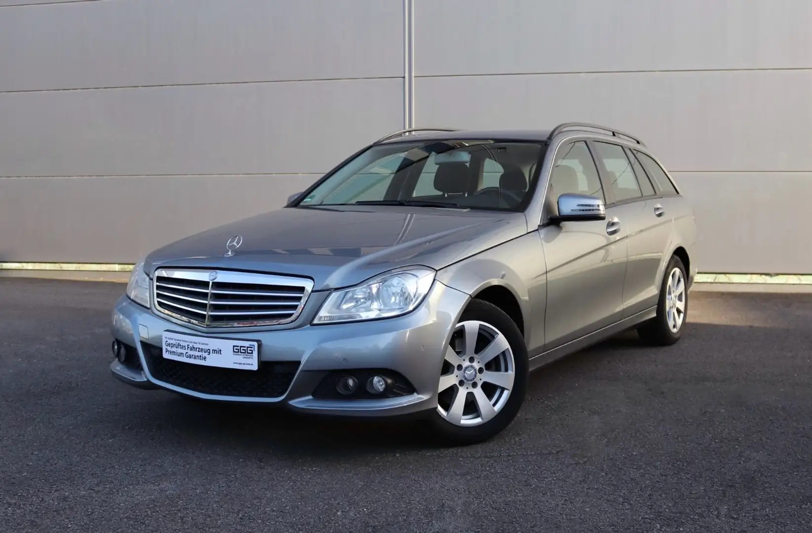 Mercedes-Benz C 180 T CGI BlueEfficiency*GARANTIE*SHZ*NAVI*PDC Срібний - 1