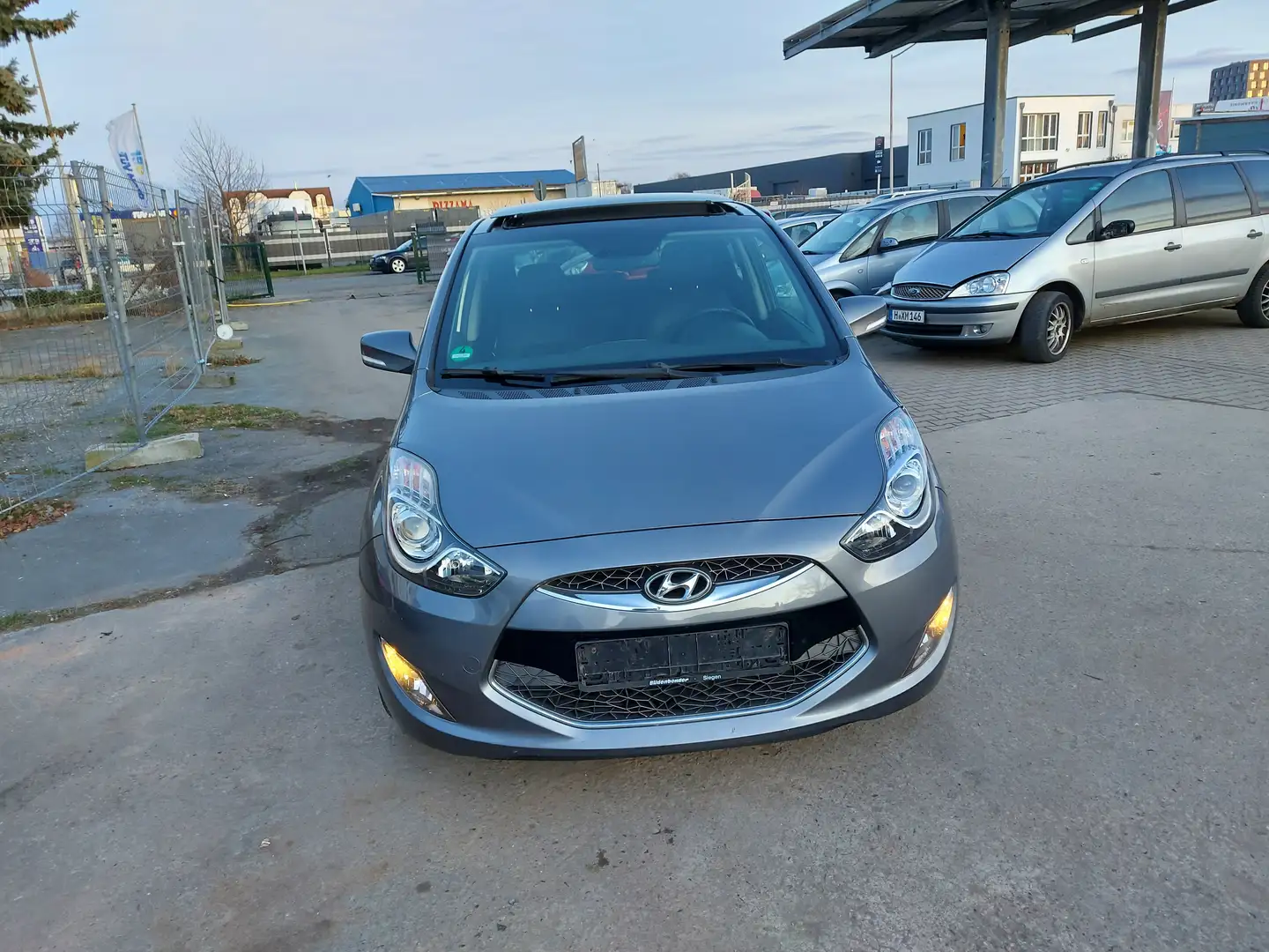 Hyundai iX20 ix20 1.6+VOLLLEDER* NAVi* PANO*2 HAND Grau - 2