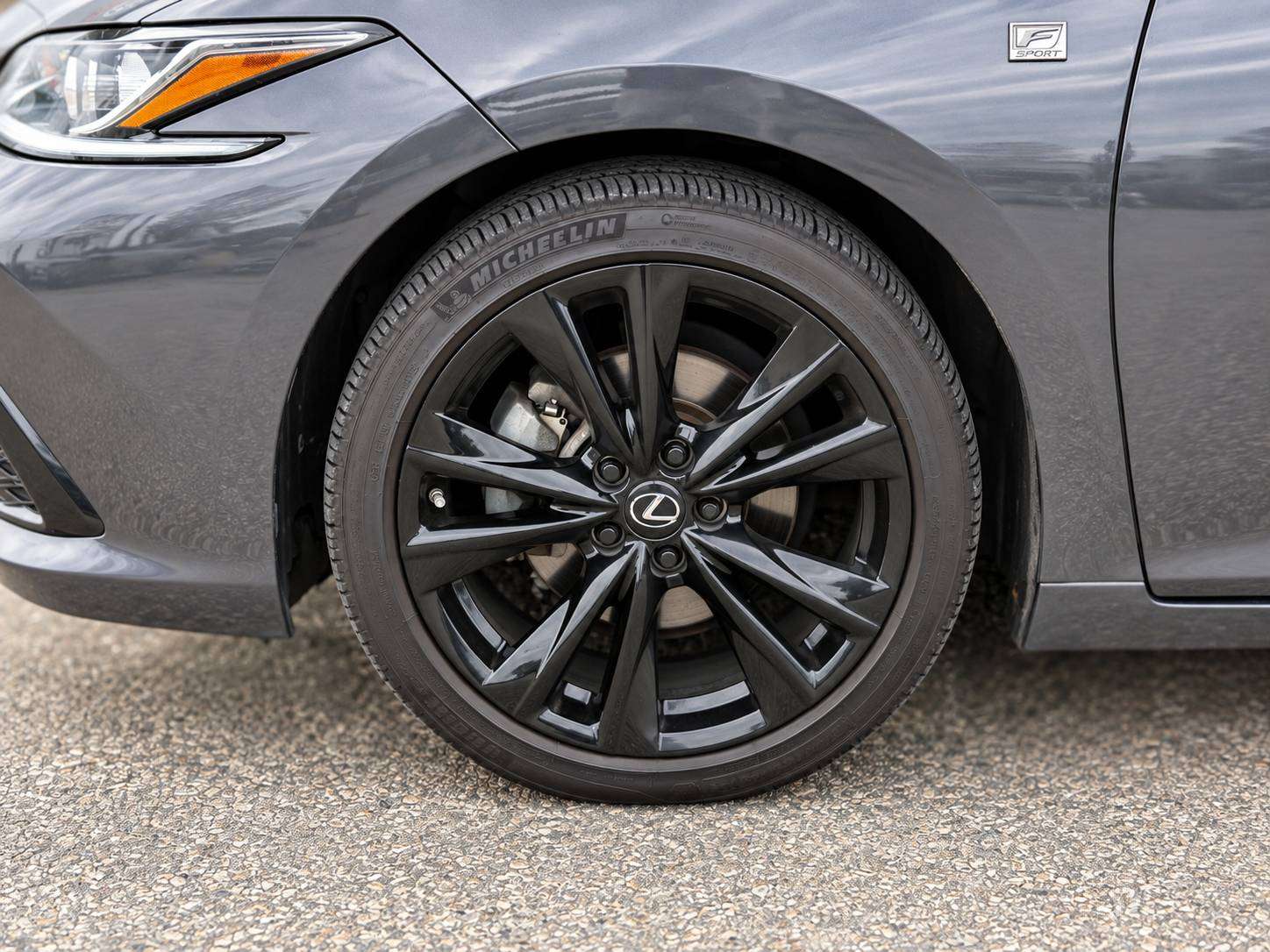 2023 Lexus ES