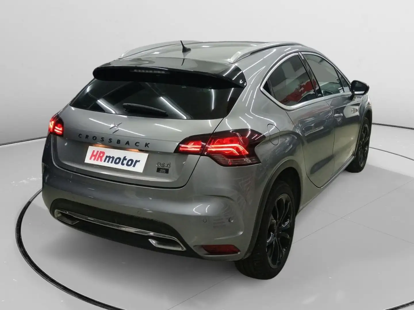 DS Automobiles DS 4 Crossback Style Grau - 2