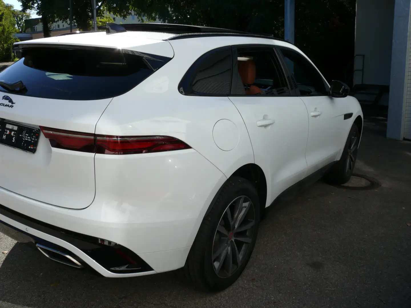 Jaguar F-Pace D300 AWD R-Dynamic HSE Weiß - 1