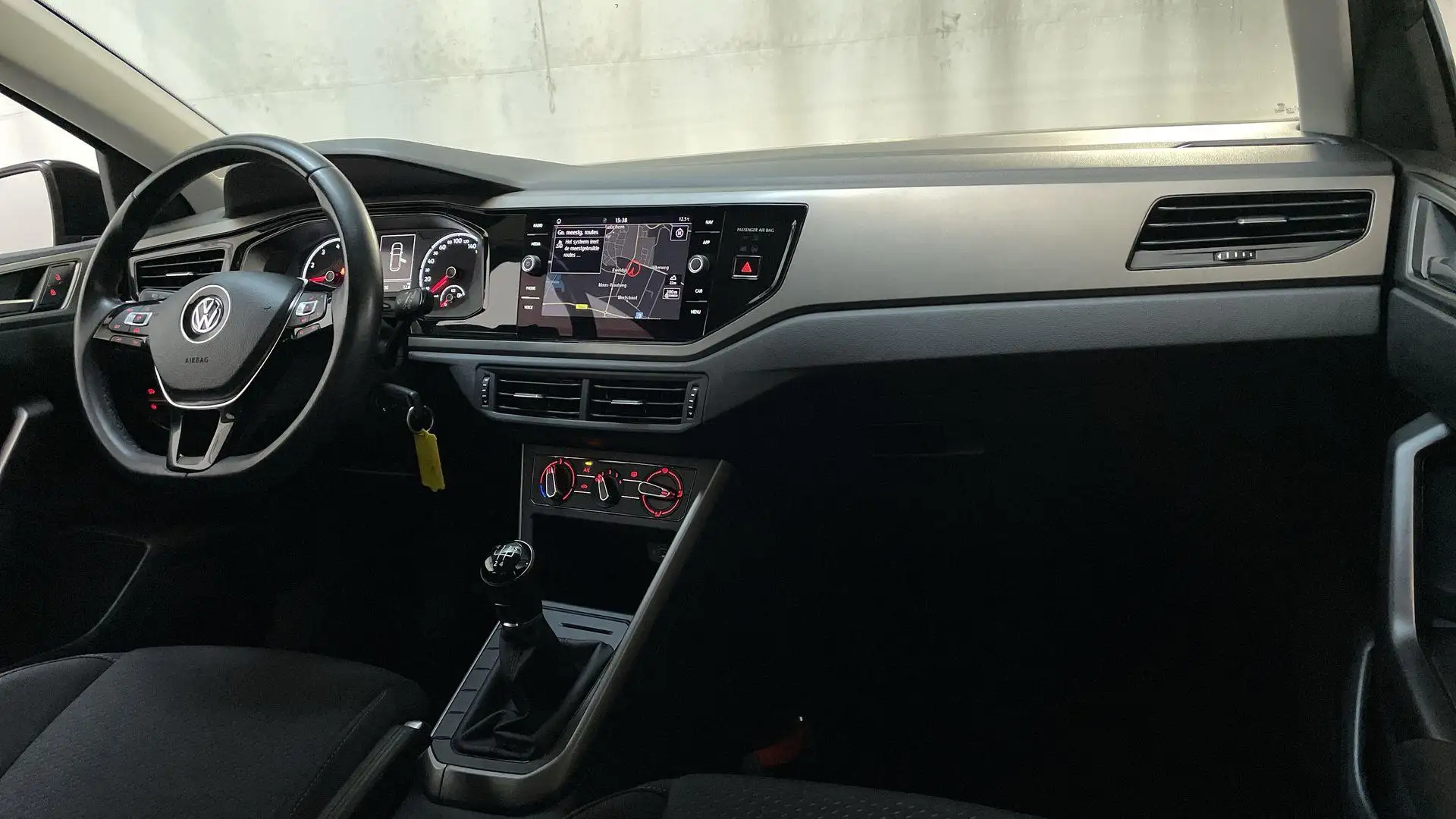 Volkswagen Polo 1.0 TSI Comfortline Navigatie App-Connect DAB+ Noir - 2