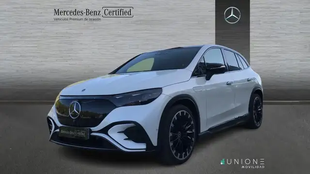 Mercedes-Benz EQE SUV